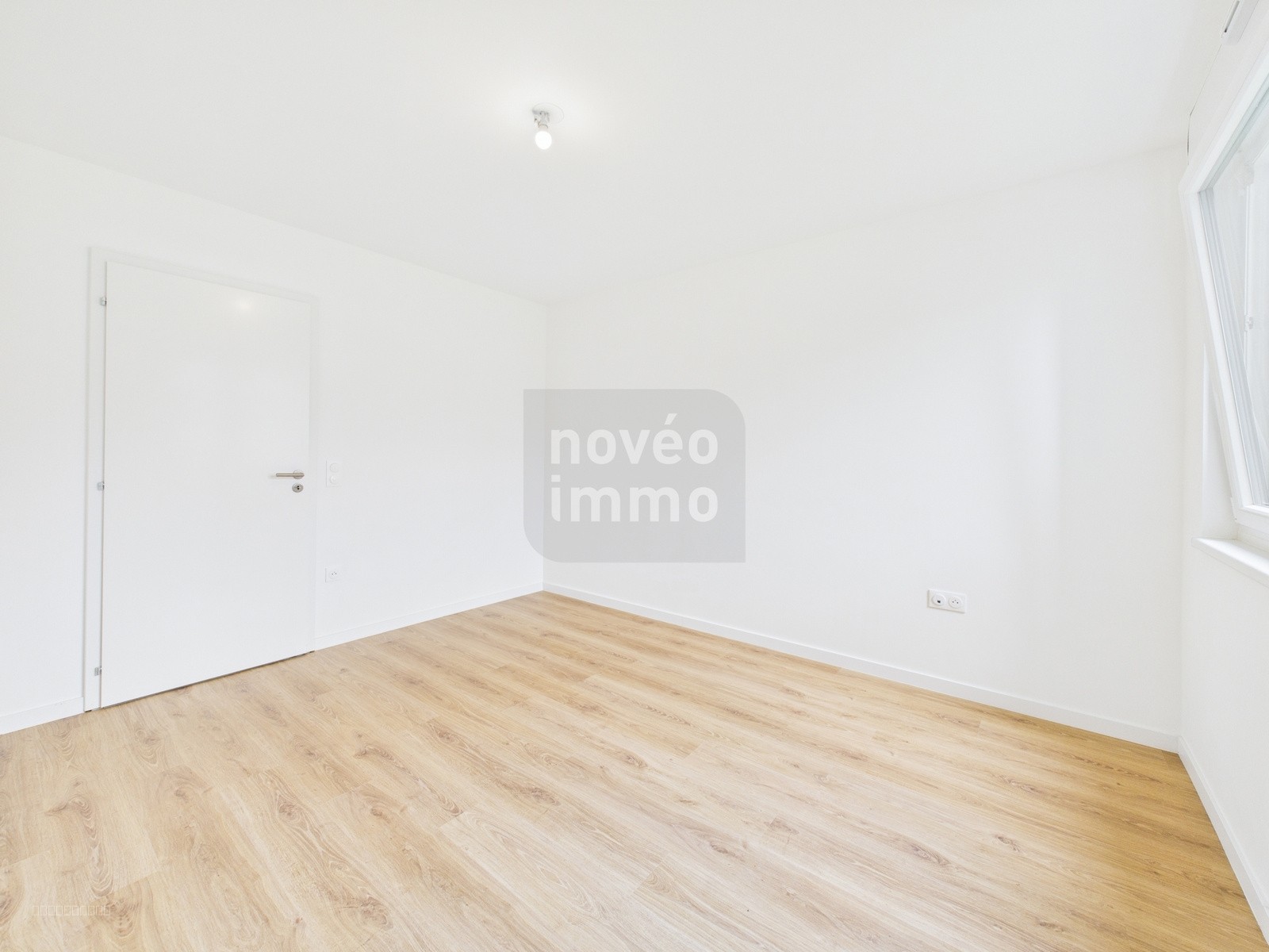 IA25-LUMA-12-H — photo 6