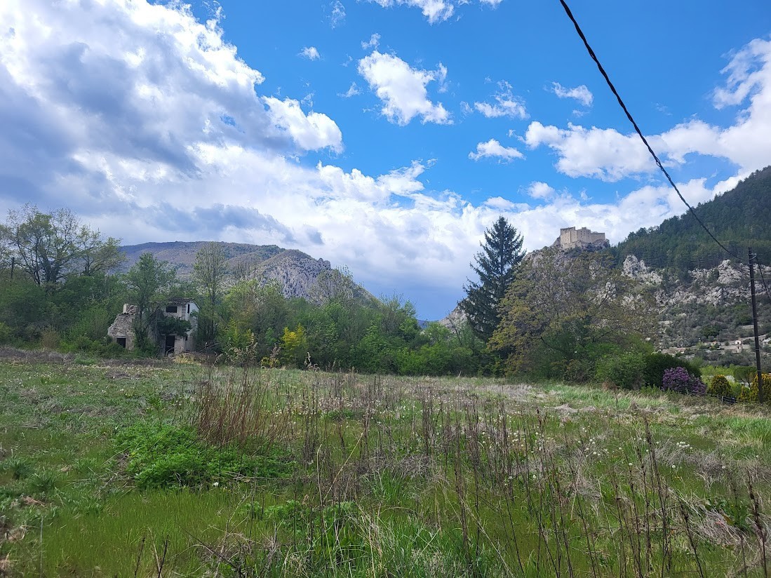 terrain Entrevaux — photo 2