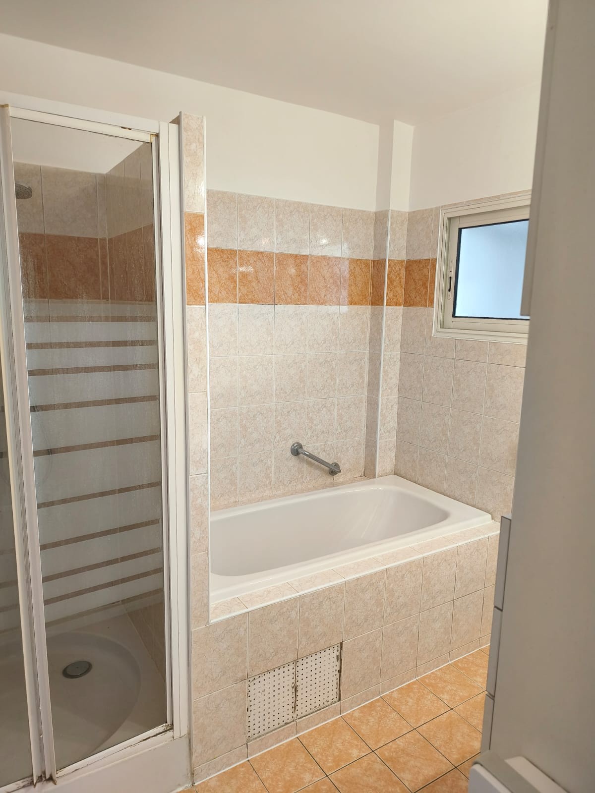 APPARTEMENT 5 PIÈCES DE 78,26 M2 À BORDEAUX CAUDÉRAN CENTRE — photo 4