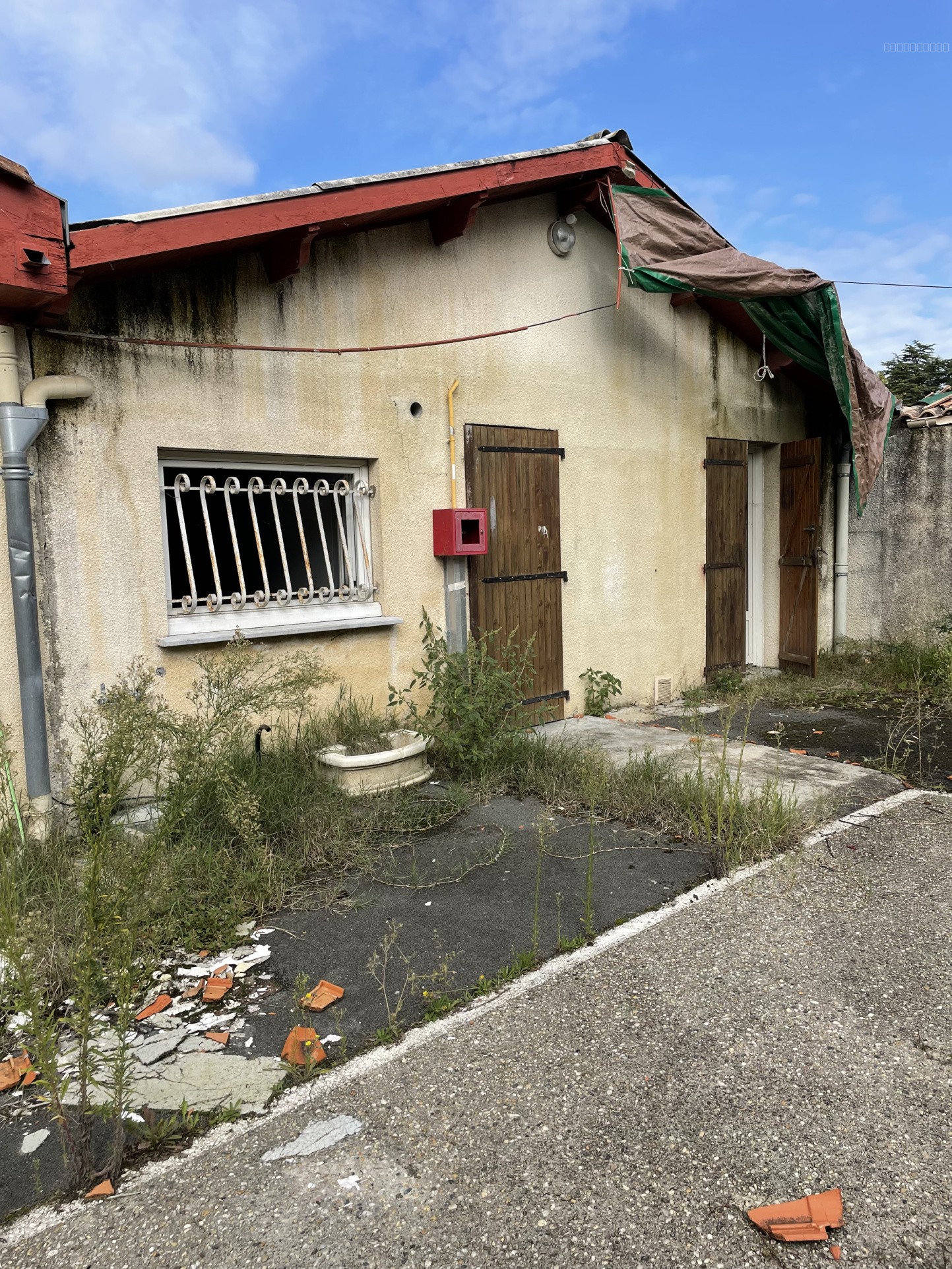TAILLAN MEDOC MAISON DE 277 M2 +TERRAIN CLOTURE de 1600  m2 +HANGAR — photo 3