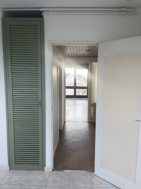 LE BOUSCAT CENTRE APPARTEMENT T3/4 GARAGE ET PARKING — photo 4