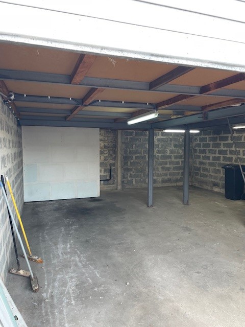 SAINT MEDARD EN JALLES ENTREPOT F 110M2 — photo 1