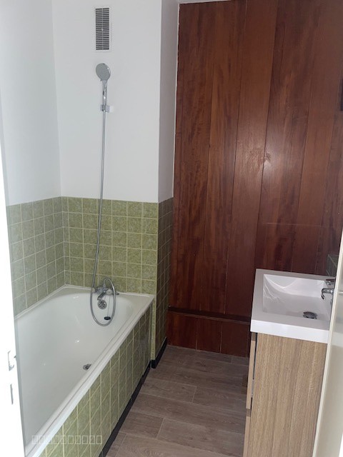 LE BOUSCAT CENTRE APPARTEMENT T3/4 GARAGE ET PARKING — photo 6