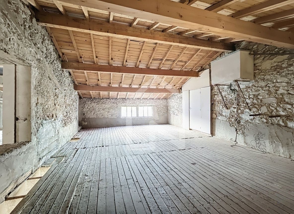 Montoison, corps de ferme de 170m2 type 6 — photo 15