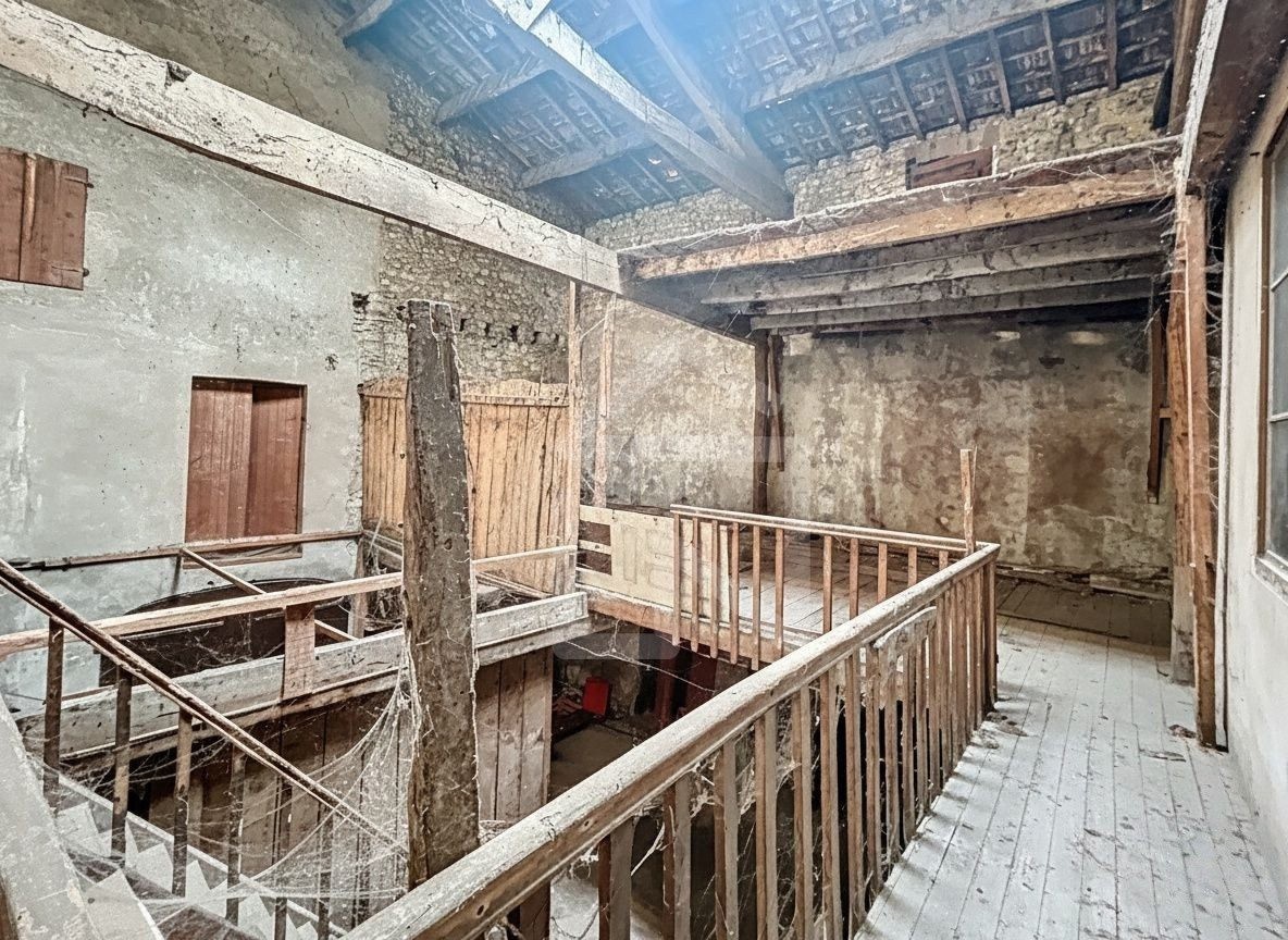 Montoison, immeuble d'environ 450m2 — photo 14