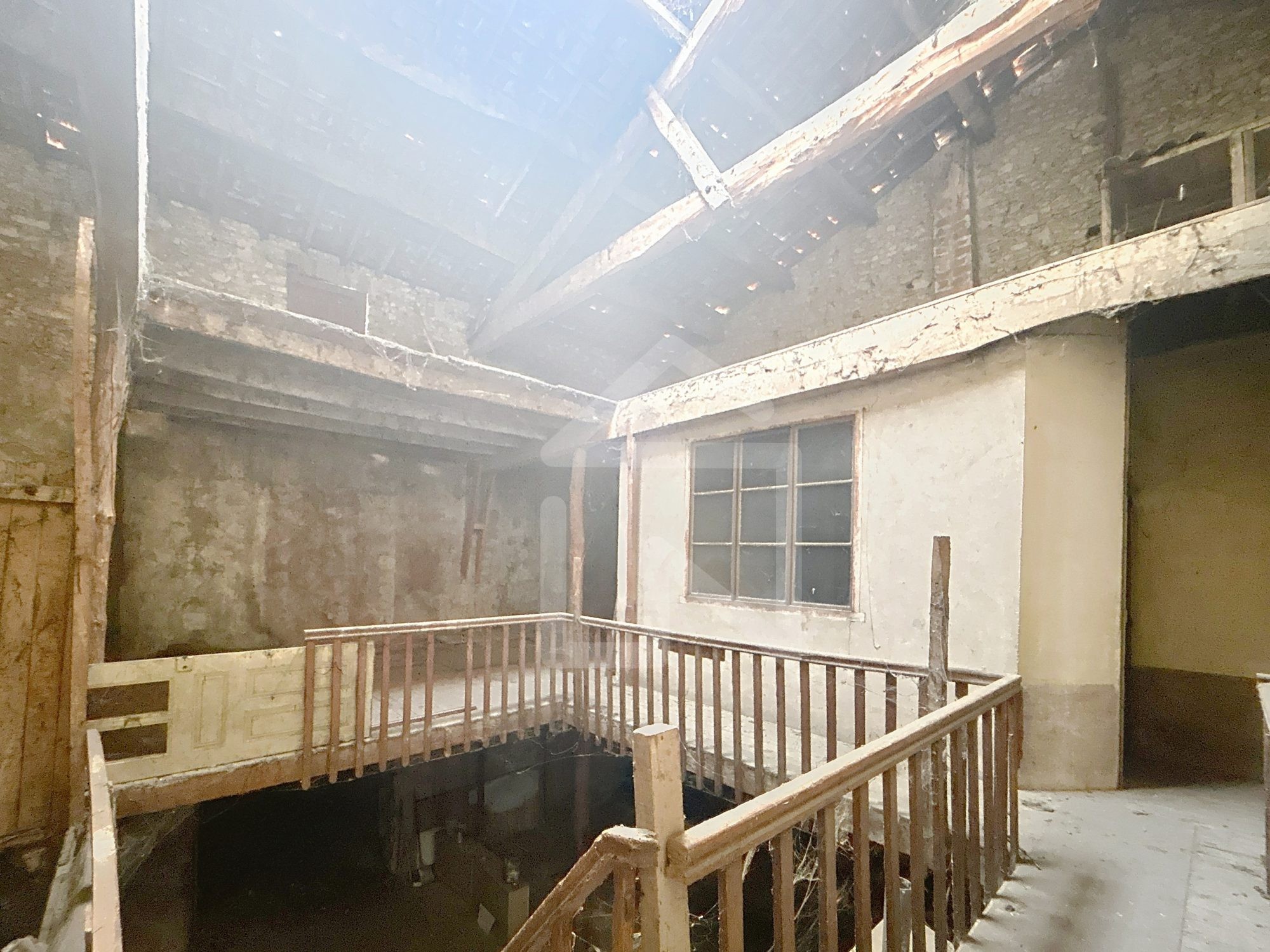 Montoison, immeuble d'environ 450m2 — photo 13