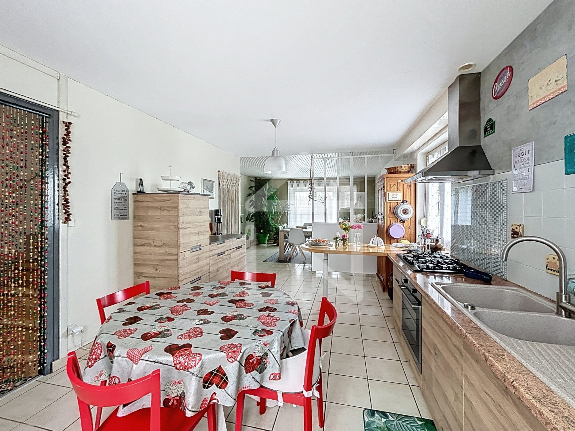 Montoison, corps de ferme de 170m2 type 6 — photo 10