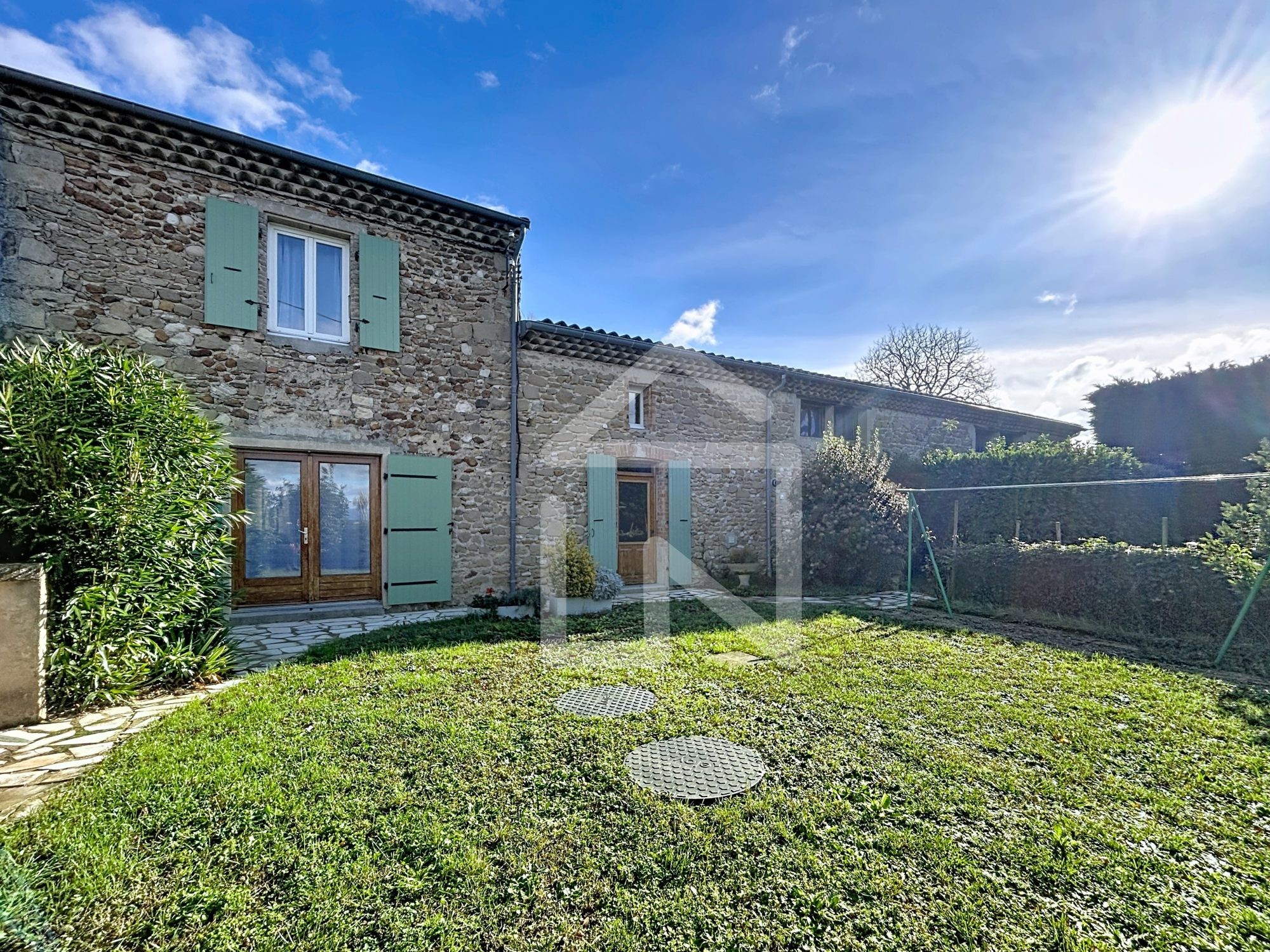 Montoison, corps de ferme de 170m2 type 6 — photo 5