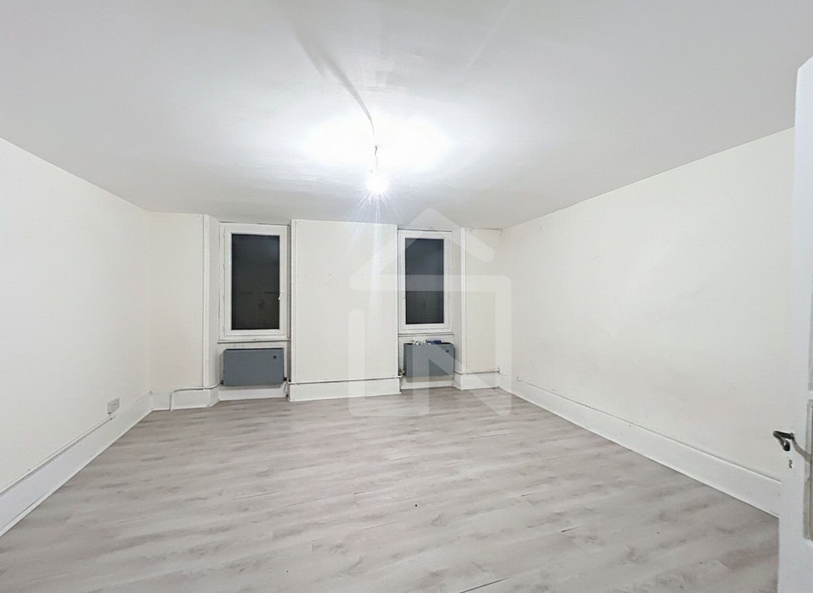 Montoison, immeuble d'environ 450m2 — photo 5