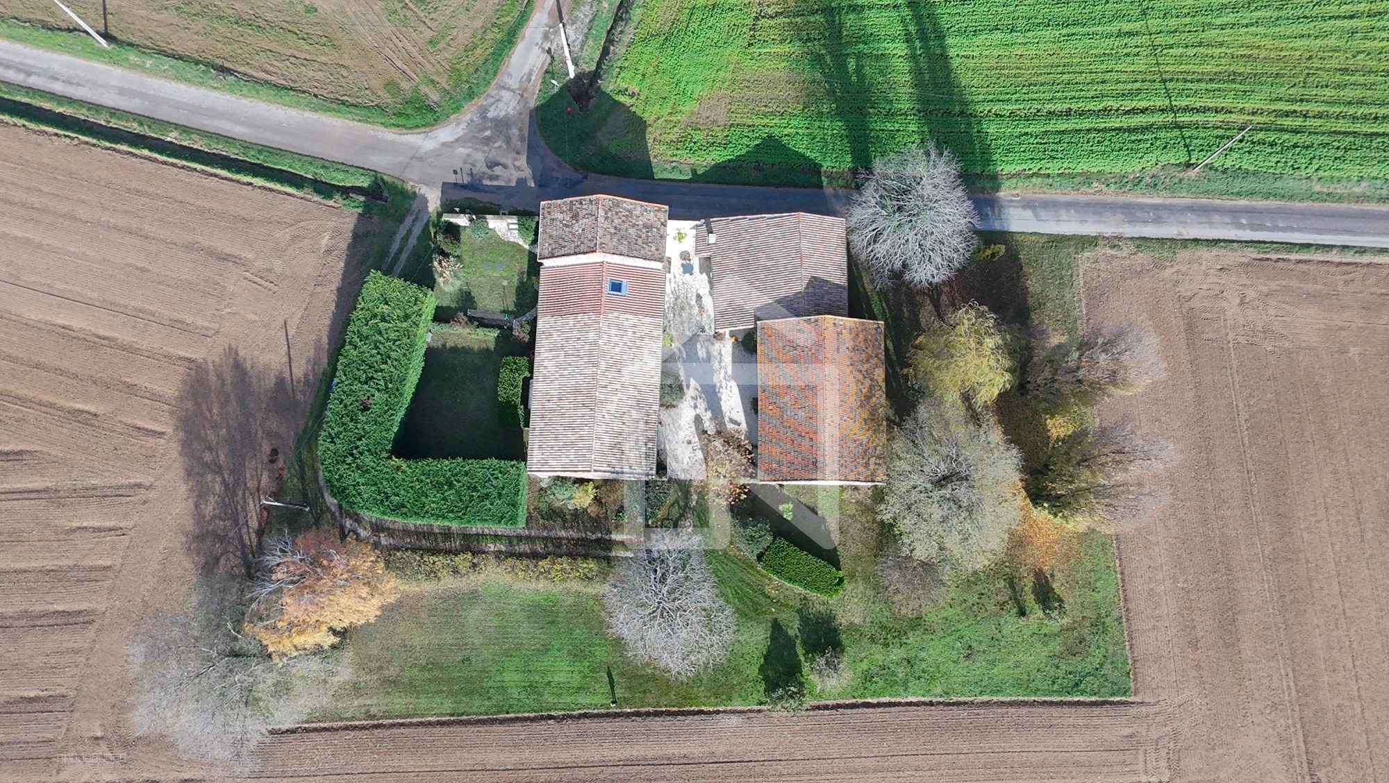 Montoison, corps de ferme de 170m2 type 6 — photo 6