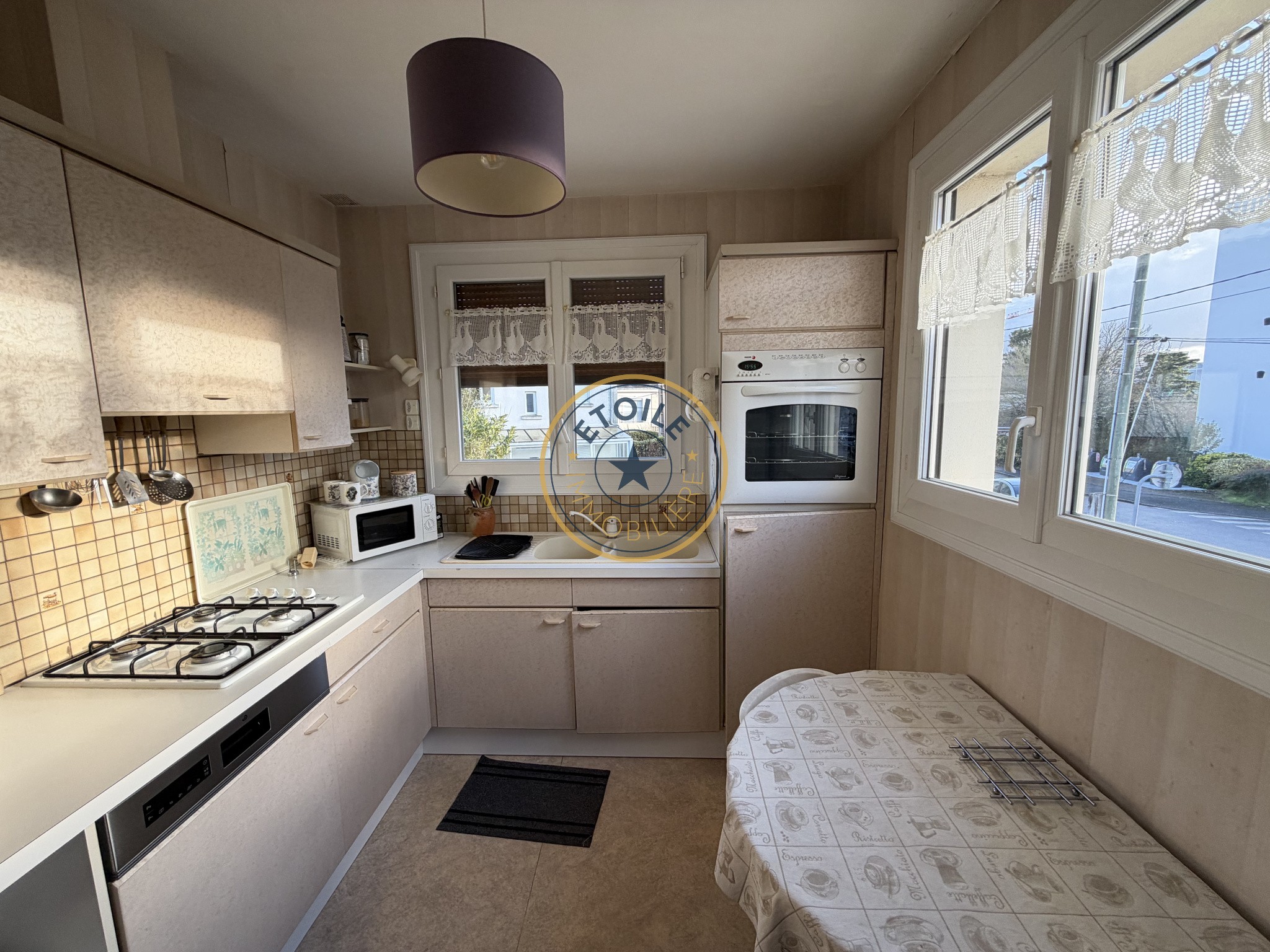 Maison avec jardin, 2 à 3 chambres, et garage à Angers — photo 8