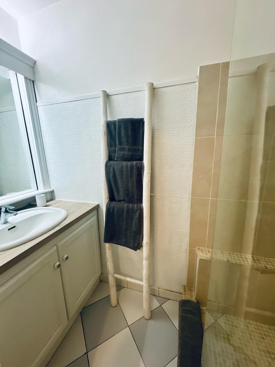Charmant studio en rez-de-jardin   Résidence sécurisée avec piscine — photo 7