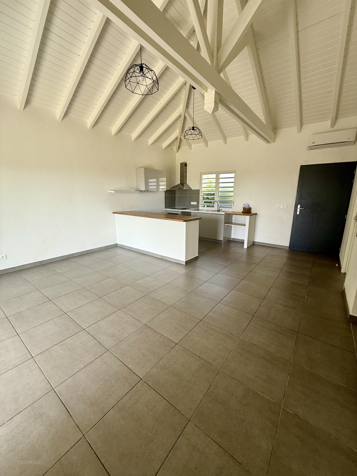 À vendre - Maison mitoyenne avec vue sur la Baie du Galion - Saint-Martin — photo 4