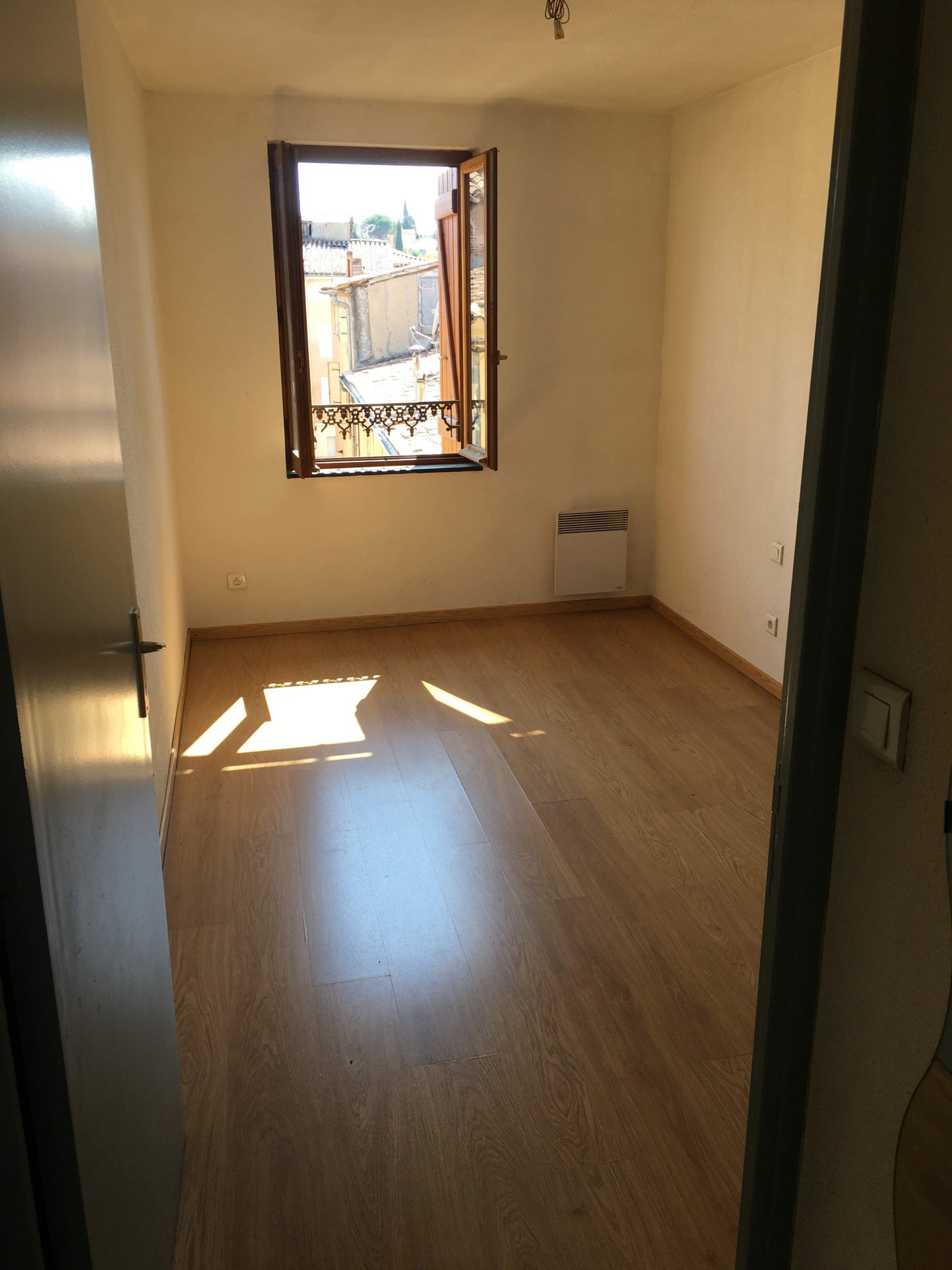 immeuble de rapport 3 appartements et un local commercial soit 1794 euros de loyers par mois — photo 2