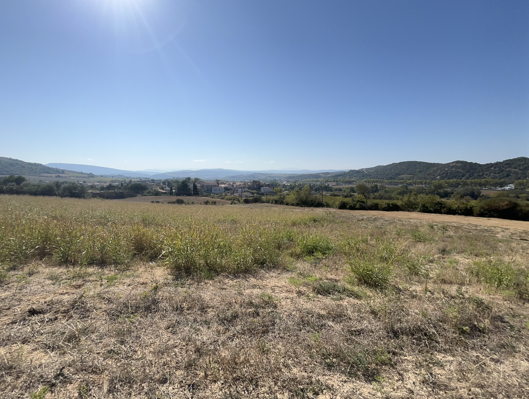 Pieusse, superbe situation, vue sur les Pyrénées, Terrain viabilisé de 1000 m2 — photo 2