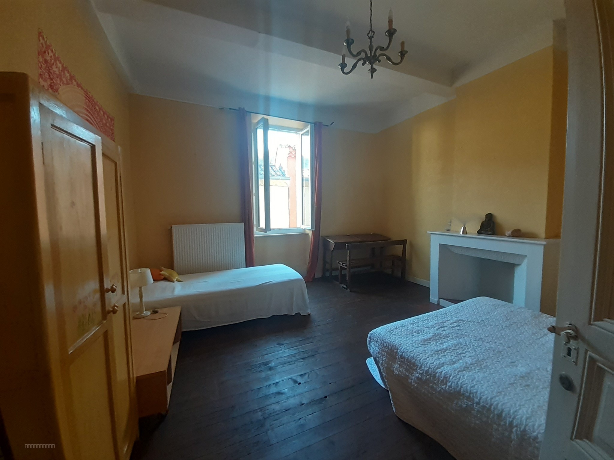 Grande maison de ville, chambre d'hôtes ou gîtes dans un village touristique de la Haute-Vallée de l'Aude — photo 16