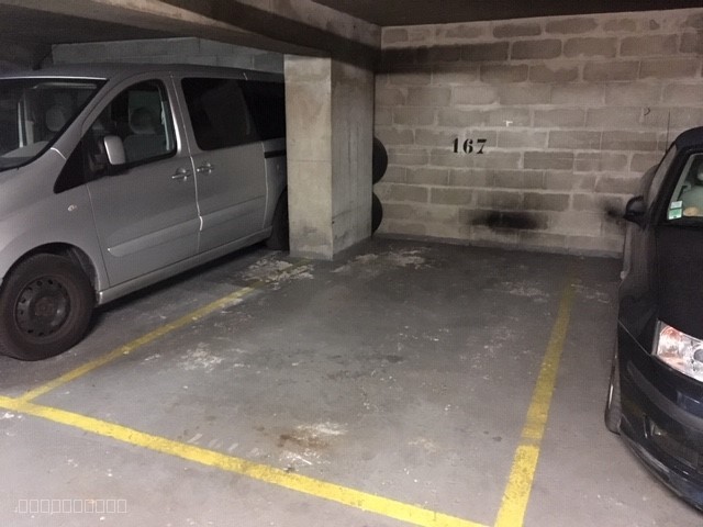 Paris 6ème parking métro Sèvres-Babylone — photo 2