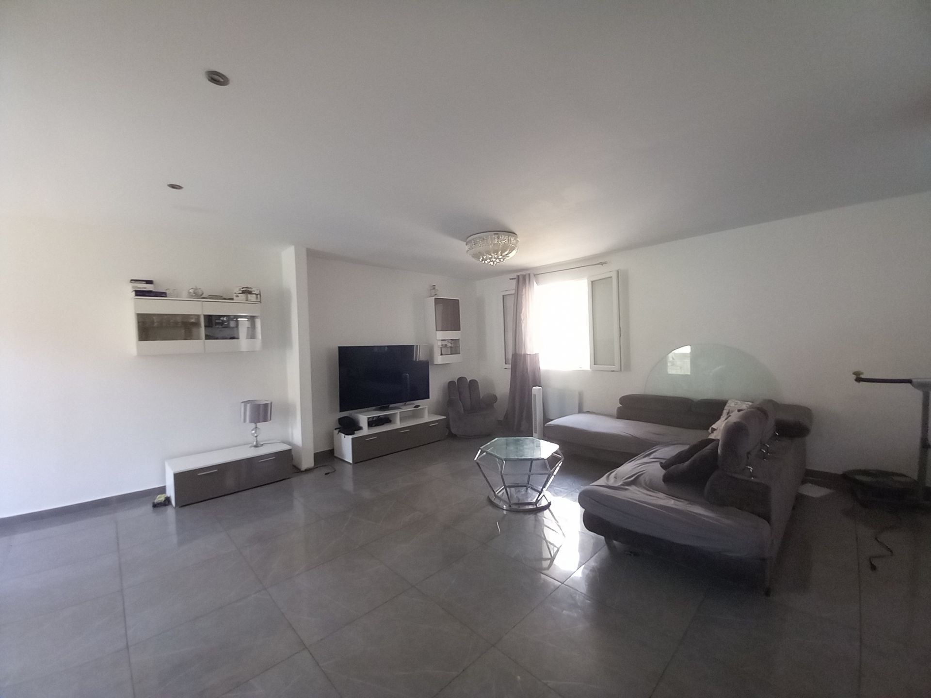 Duplex 5 pièces - 107m2 - avec de belle possibilité d'aménagement !!! — photo 2