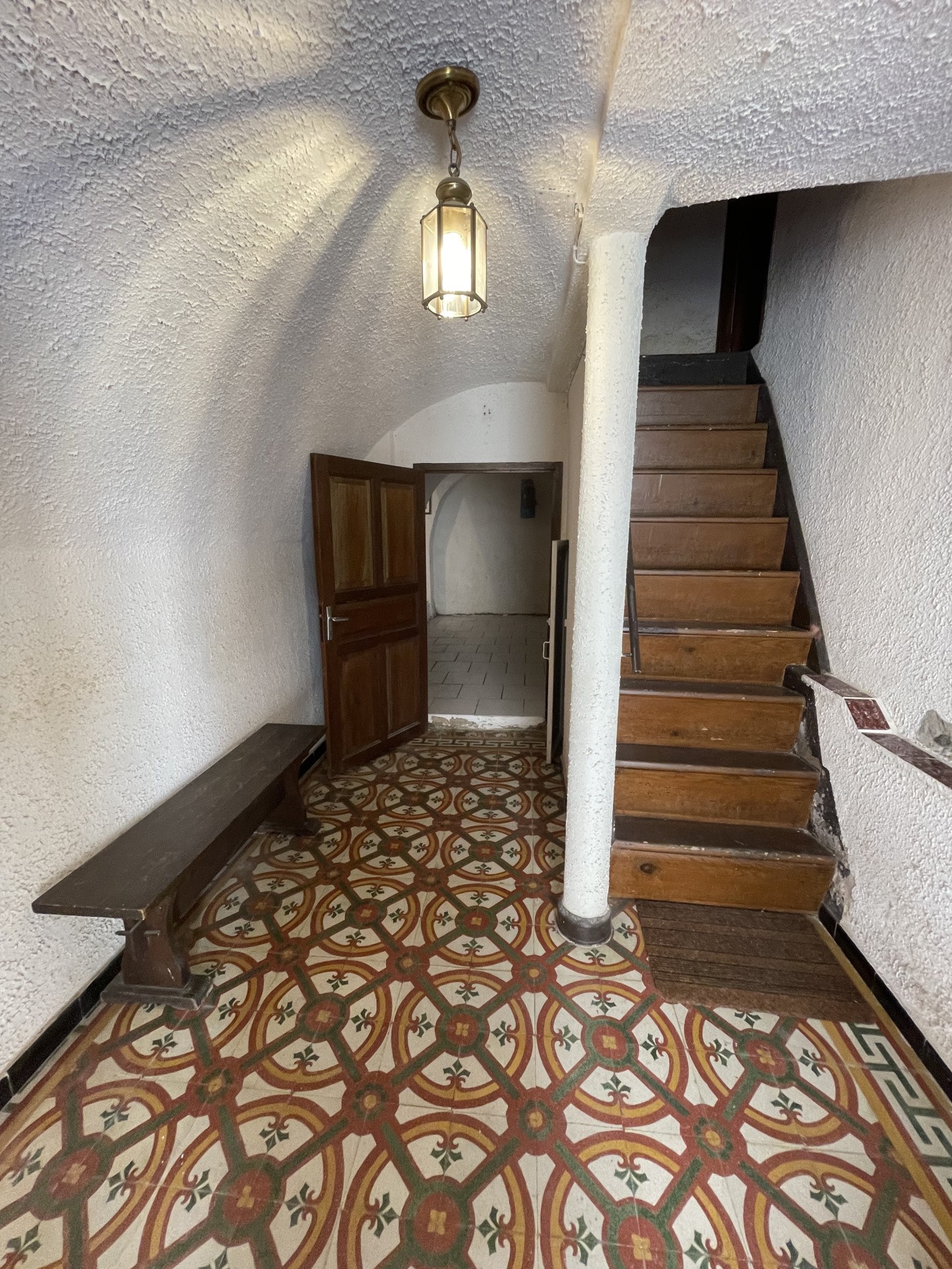 MAISON DE VILLAGE AVEC CAVE — photo 3