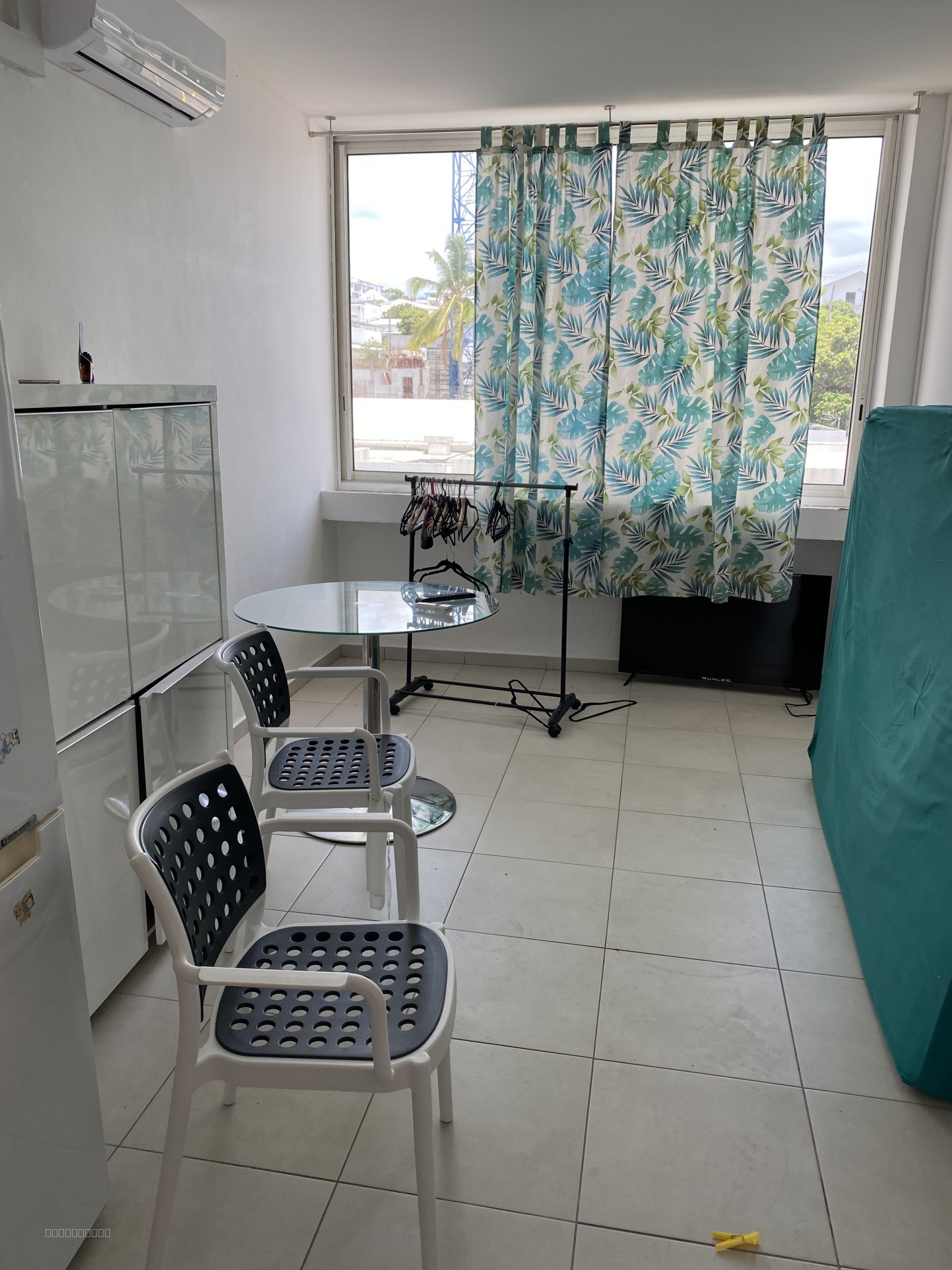 Appartement de type T2 meublée au centre-ville de SAINT-PIERRE — photo 2