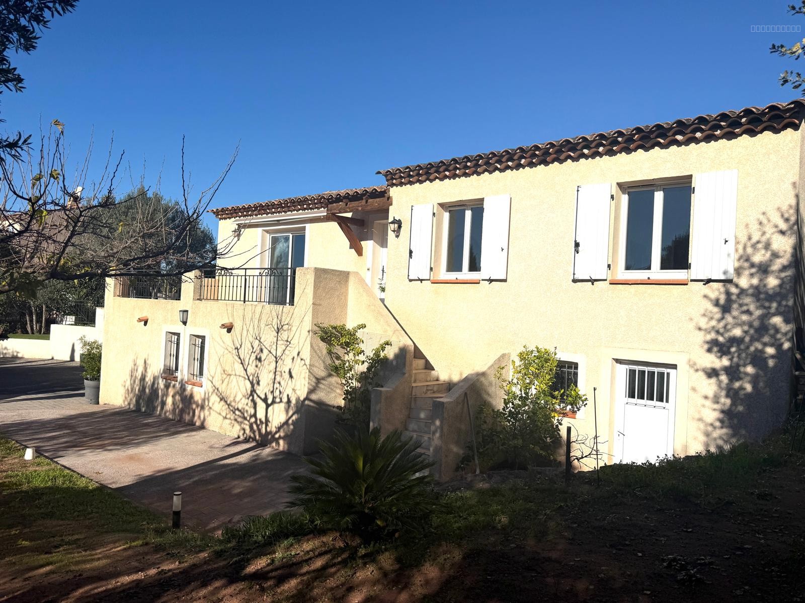 SOUS OFFRE - PUGET SUR ARGENS - VILLA INDIVIDUELLE - PISCINE - AU CALME — photo 7