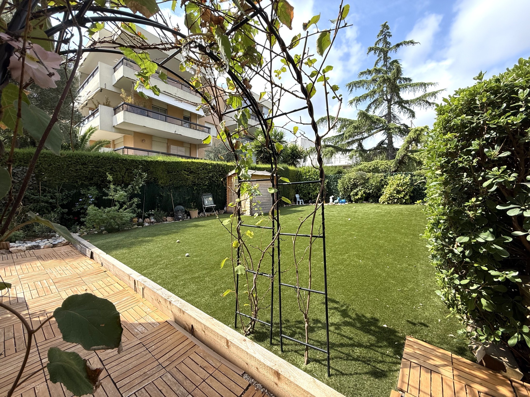 Antibes Appartement 80m2 Jardin 180m2 Piscine Garage — photo 2