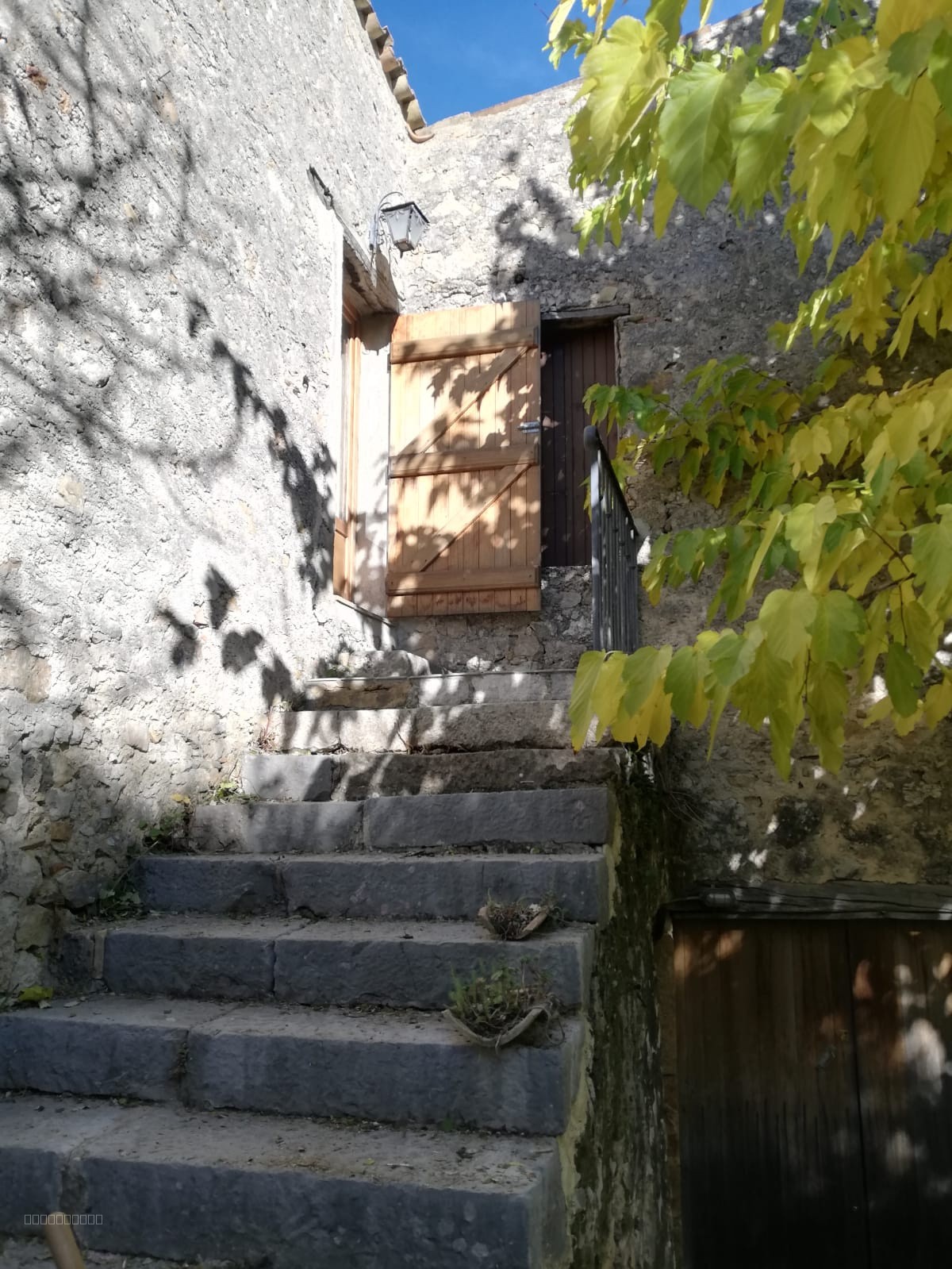 EXCLUSIVITE BOUYON bergerie en pierre 96m2 Grange Jardin Portail — photo 2