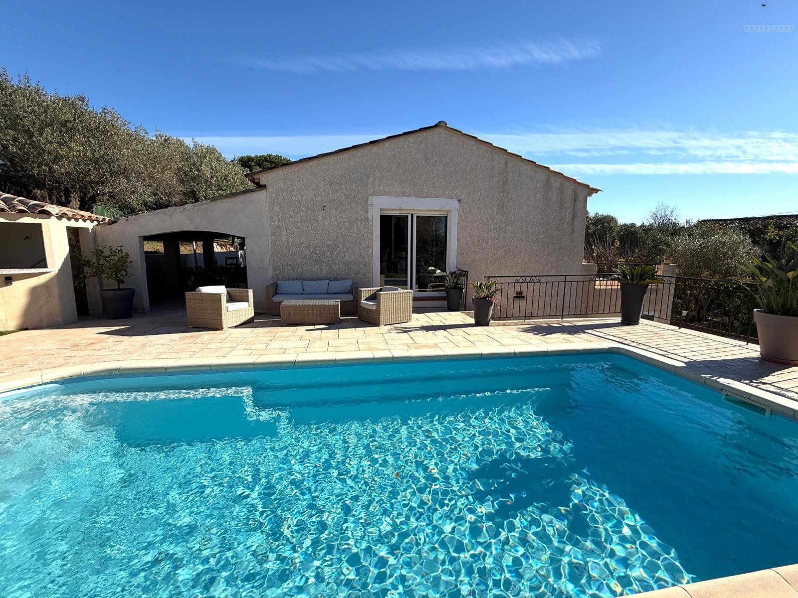 SOUS OFFRE - PUGET SUR ARGENS - VILLA INDIVIDUELLE - PISCINE - AU CALME — photo 15
