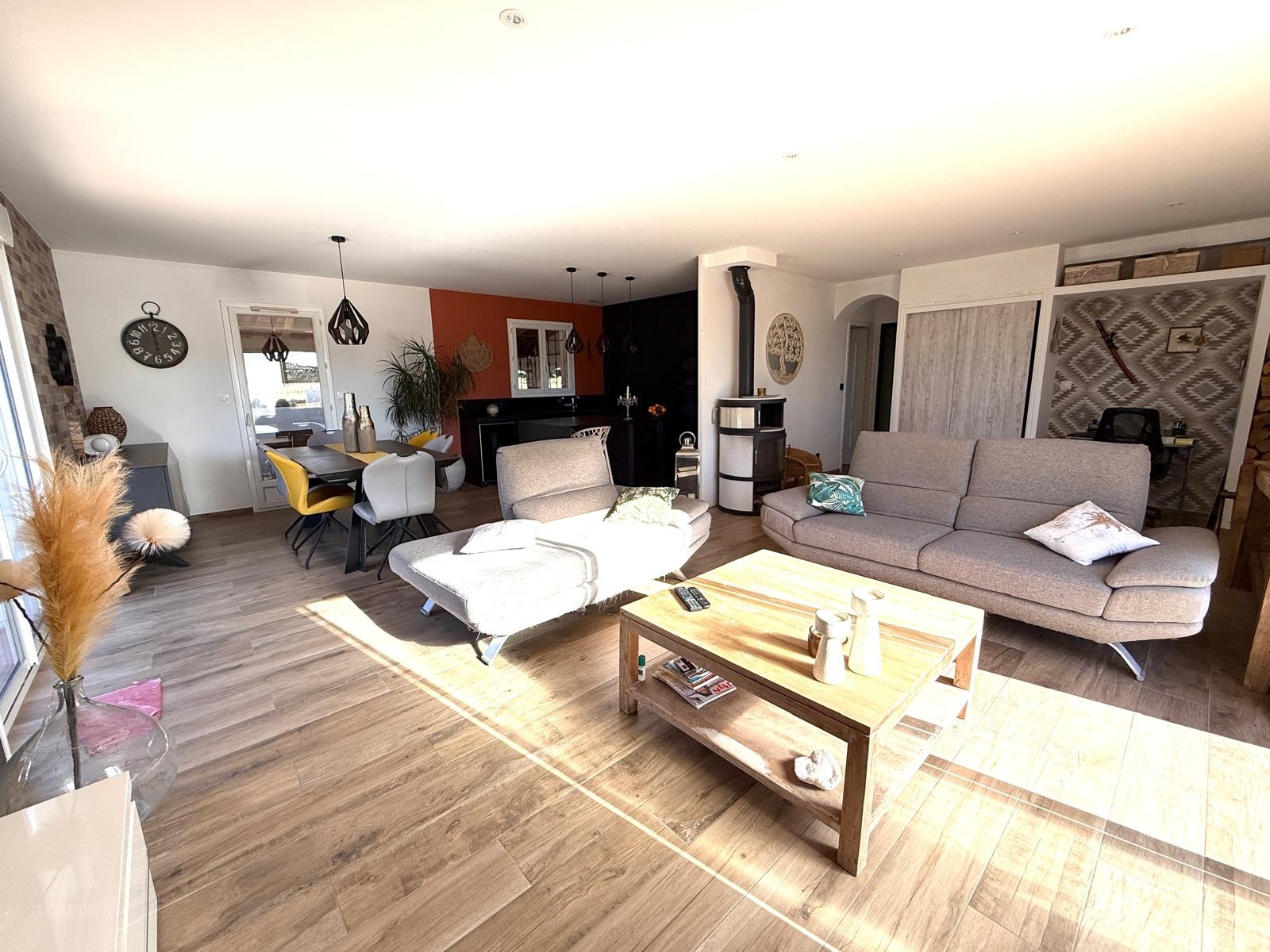 SOUS OFFRE - PUGET SUR ARGENS - VILLA INDIVIDUELLE - PISCINE - AU CALME — photo 4