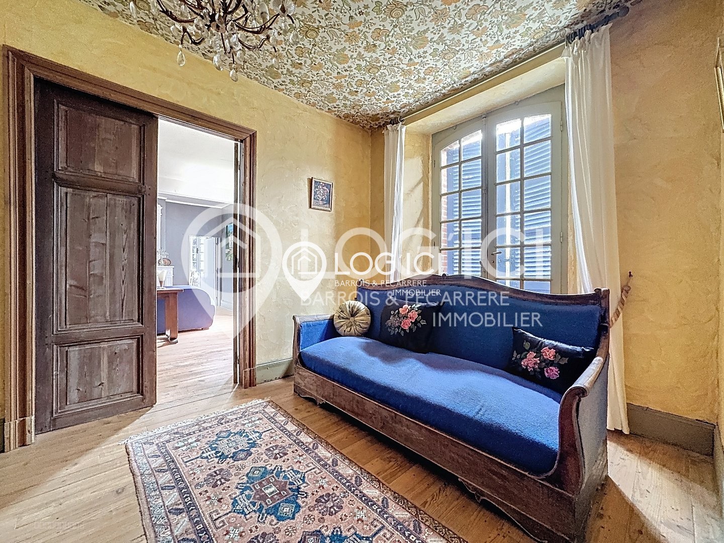Propriété d'exception avec maison et dépendances — photo 10