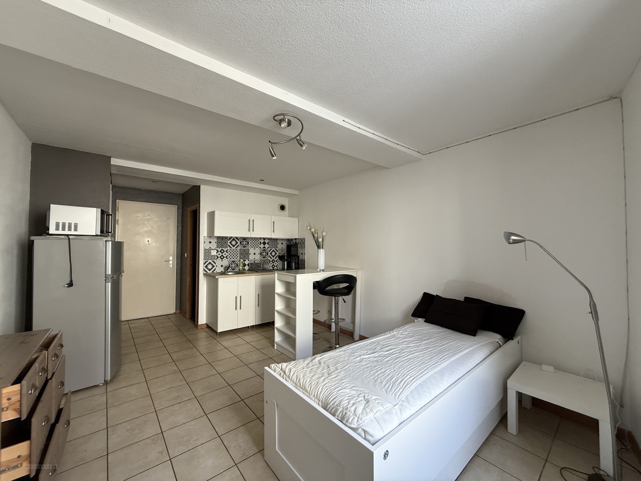 À LOUER — Studio meublé 23,84 m2 — Centre-ville de Mâcon — photo 4
