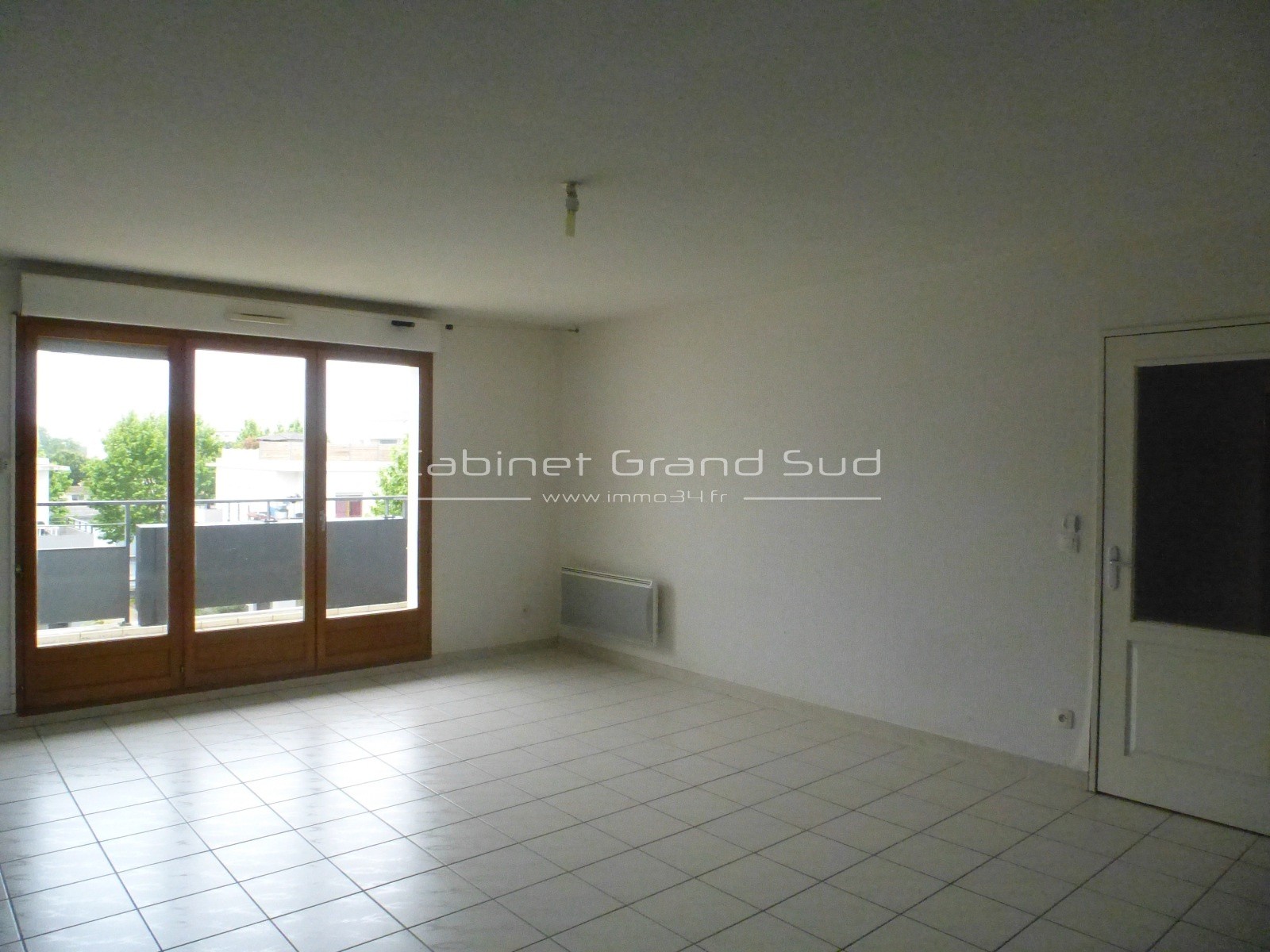 Location Appartement 3 pieces de 70m2 avec Terrasse + Pkg + Garage — photo 3