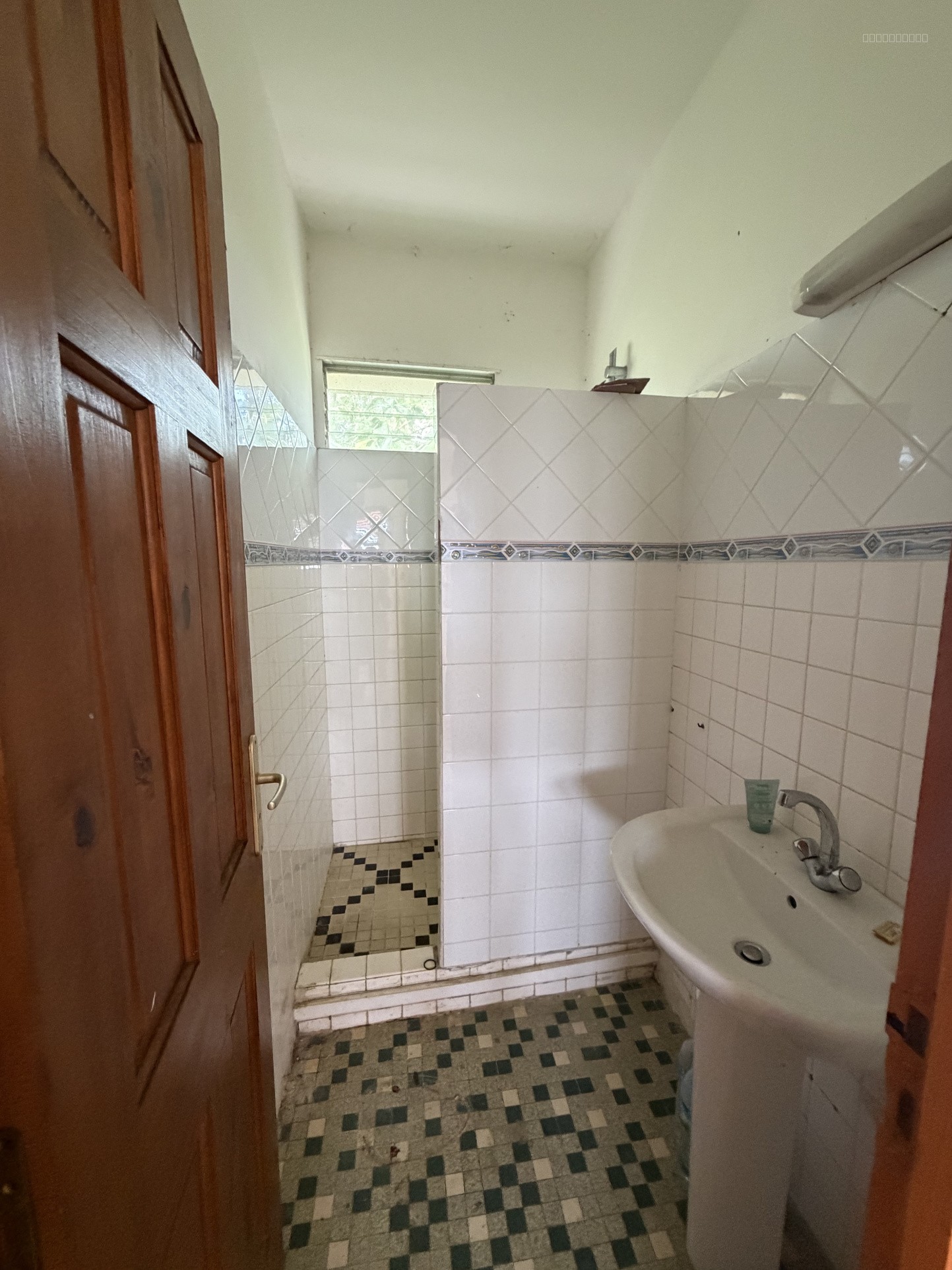 Maison à rénover au Saint-Esprit — photo 7