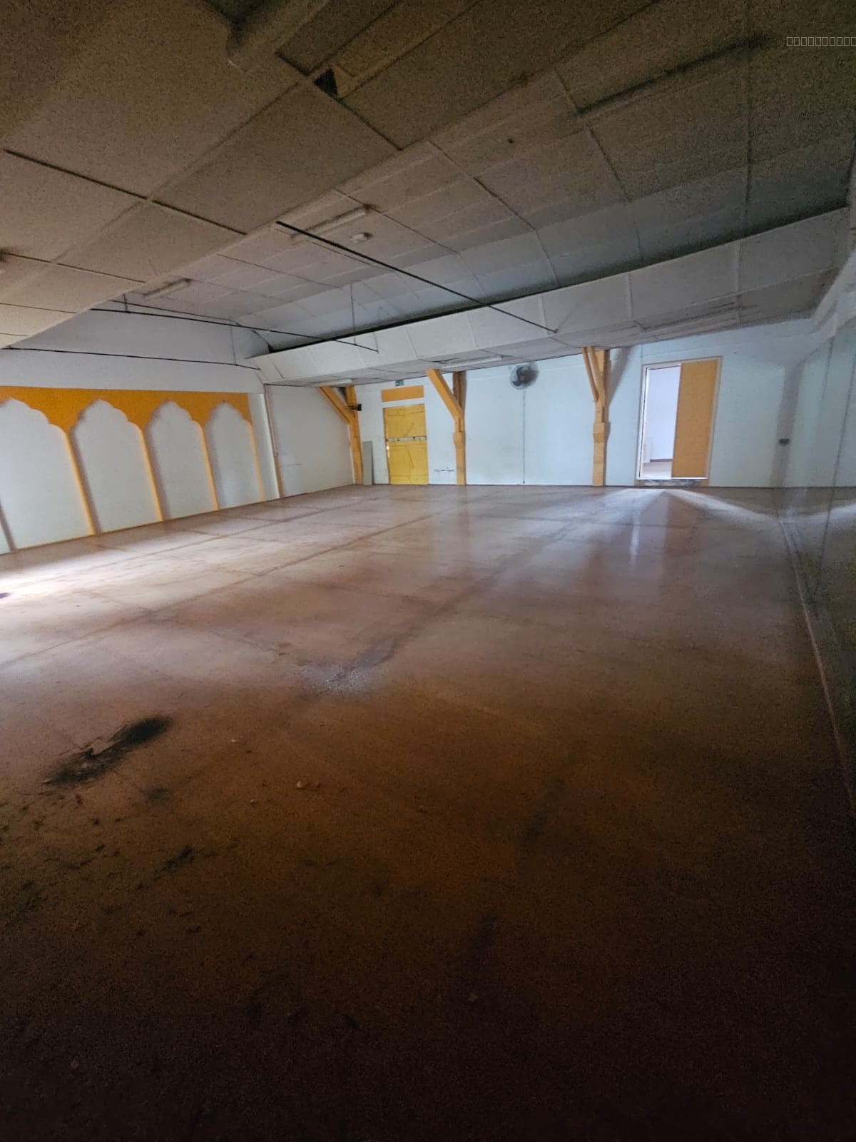 ENSEMBLE IMMOBILIER   ANCIEN CINÉMA   FORT POTENTIEL — photo 5