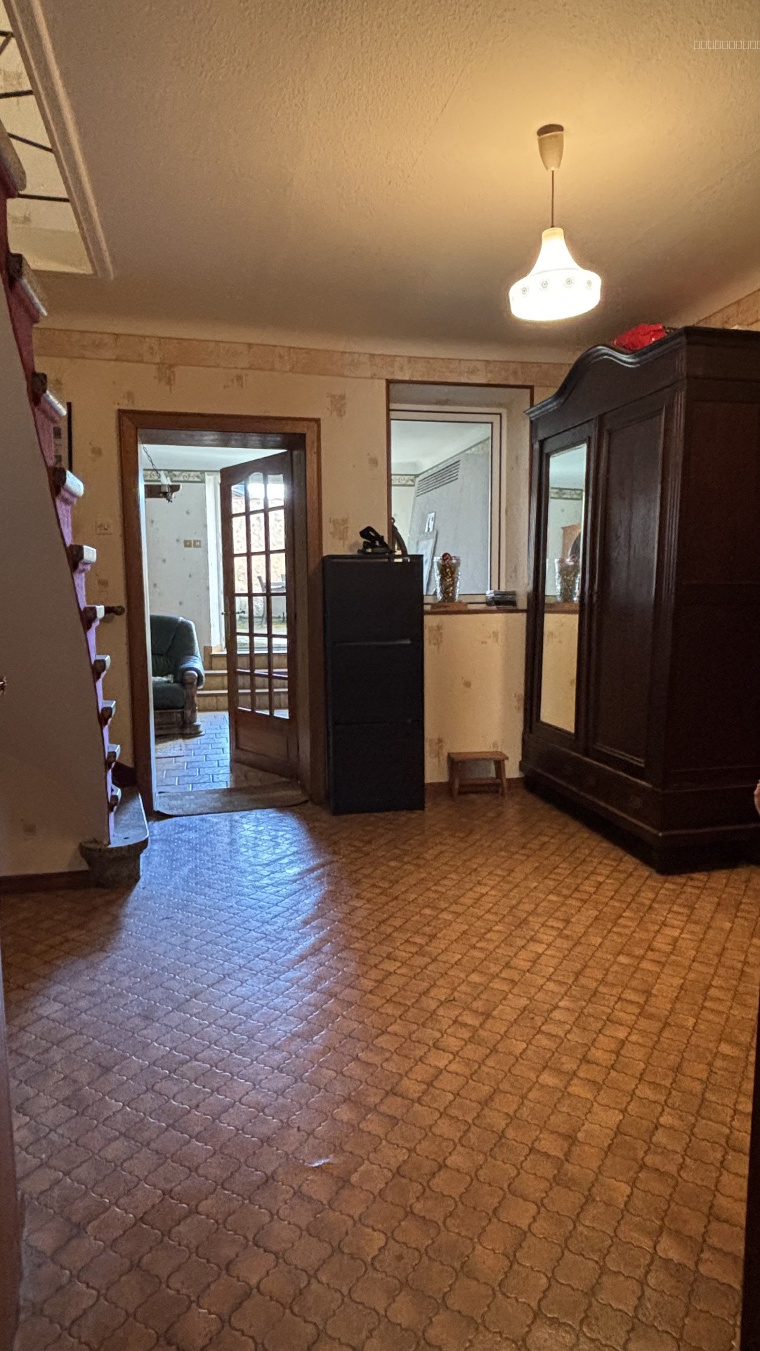 À rénover, à aimer, à habiter une maison T8 avec cour extérieure. — photo 3