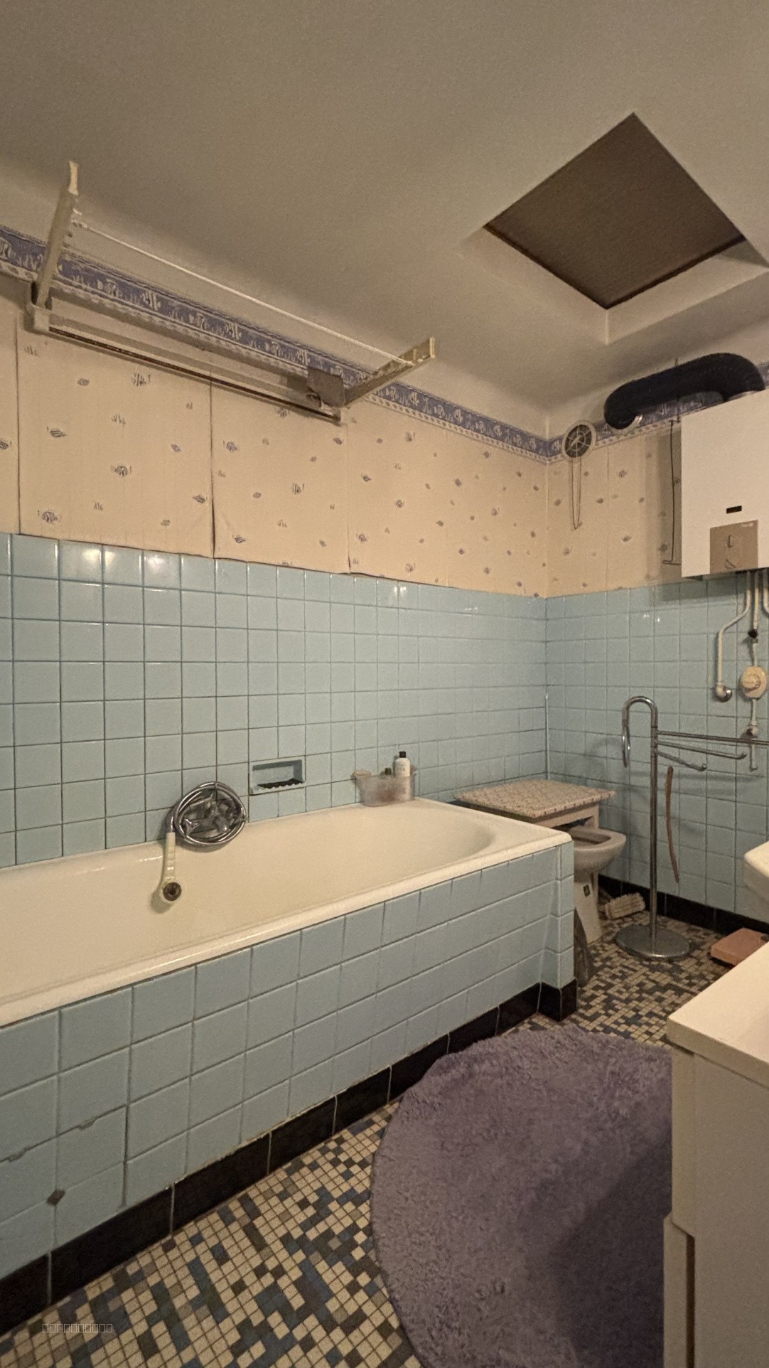 À rénover, à aimer, à habiter une maison T8 avec cour extérieure. — photo 8
