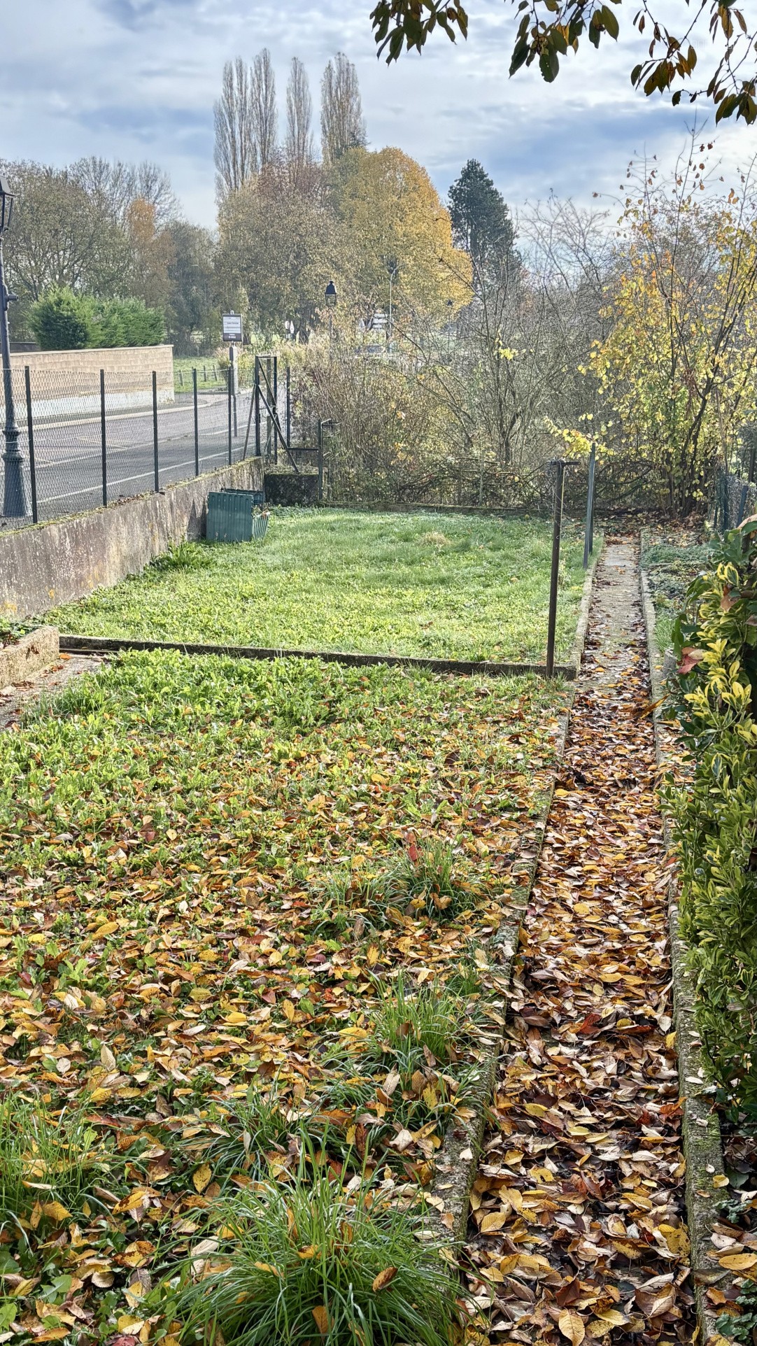 Maison de village T5 avec garage et jardin — photo 5