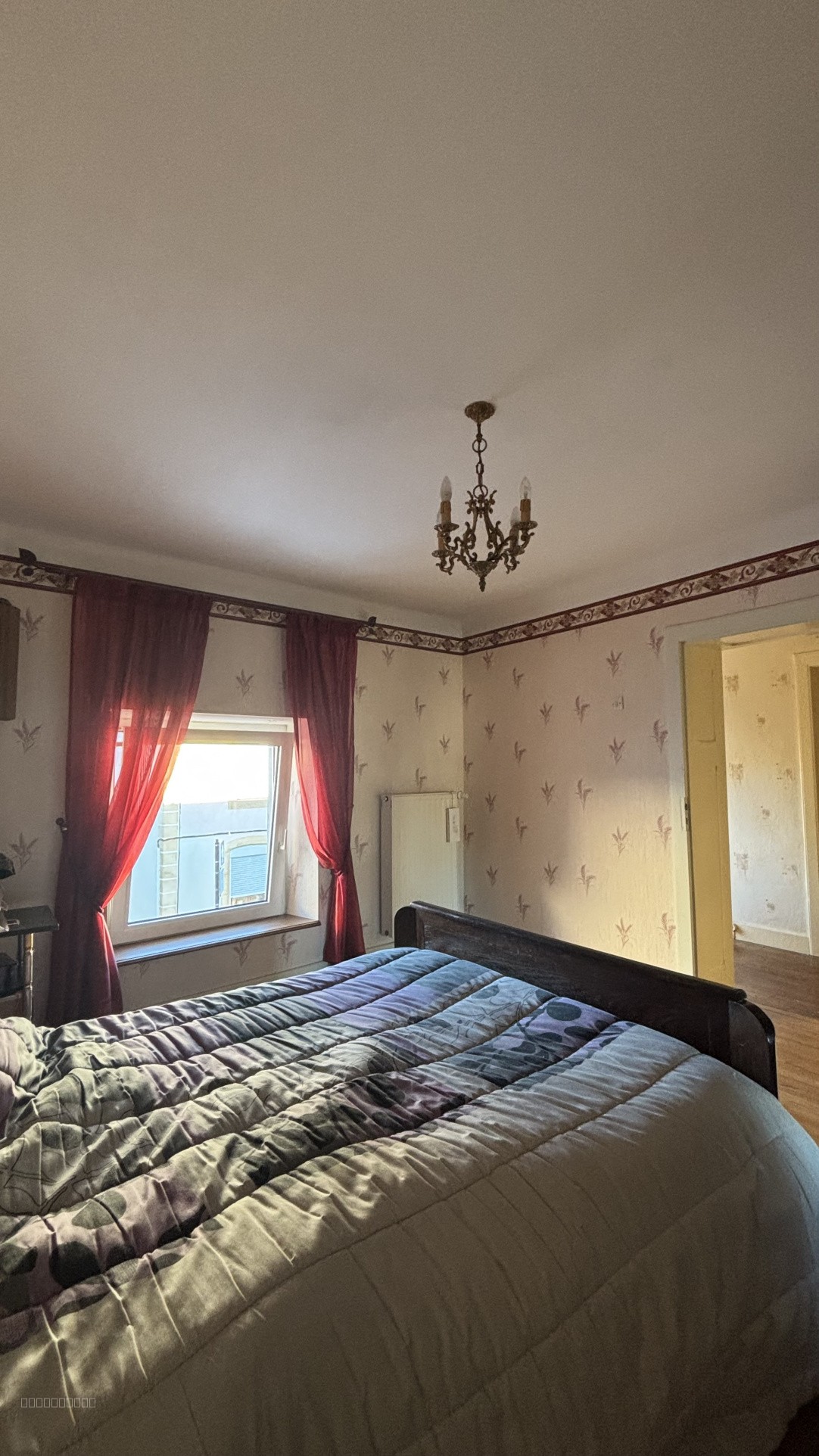 À rénover, à aimer, à habiter une maison T8 avec cour extérieure. — photo 12
