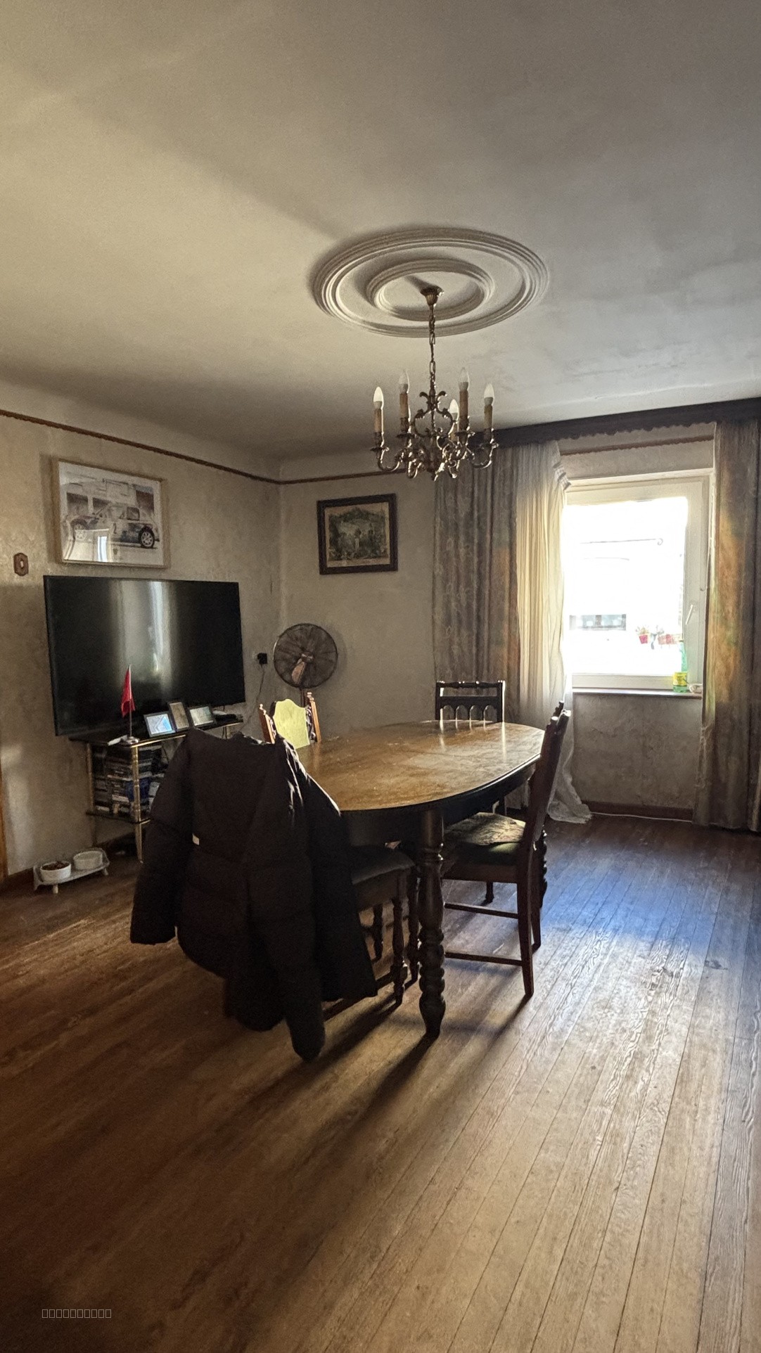 À rénover, à aimer, à habiter une maison T8 avec cour extérieure. — photo 4