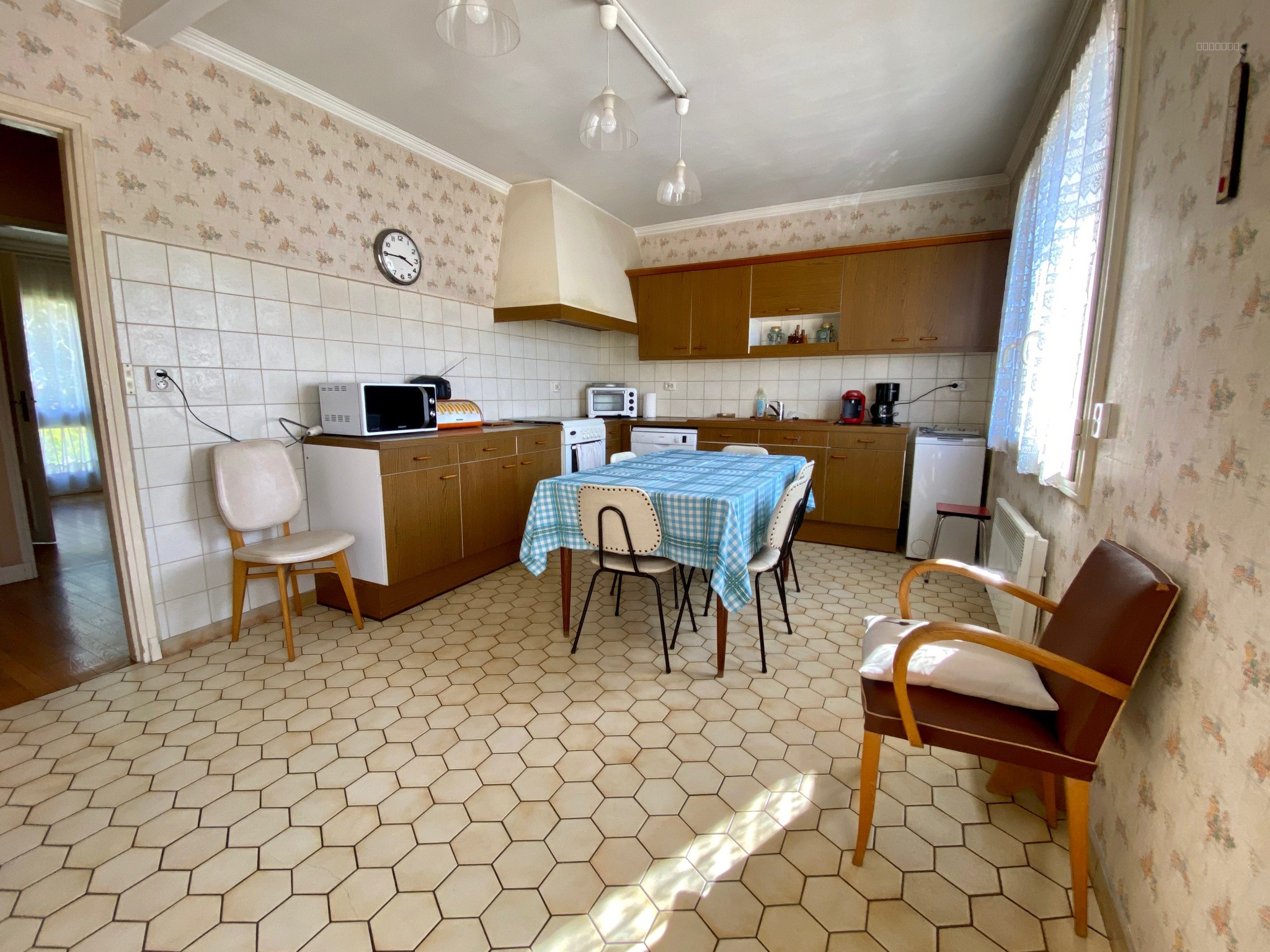 Grande maison familiale de 6 pièces d'env.160m2 sur 300m2 de terrain — photo 3
