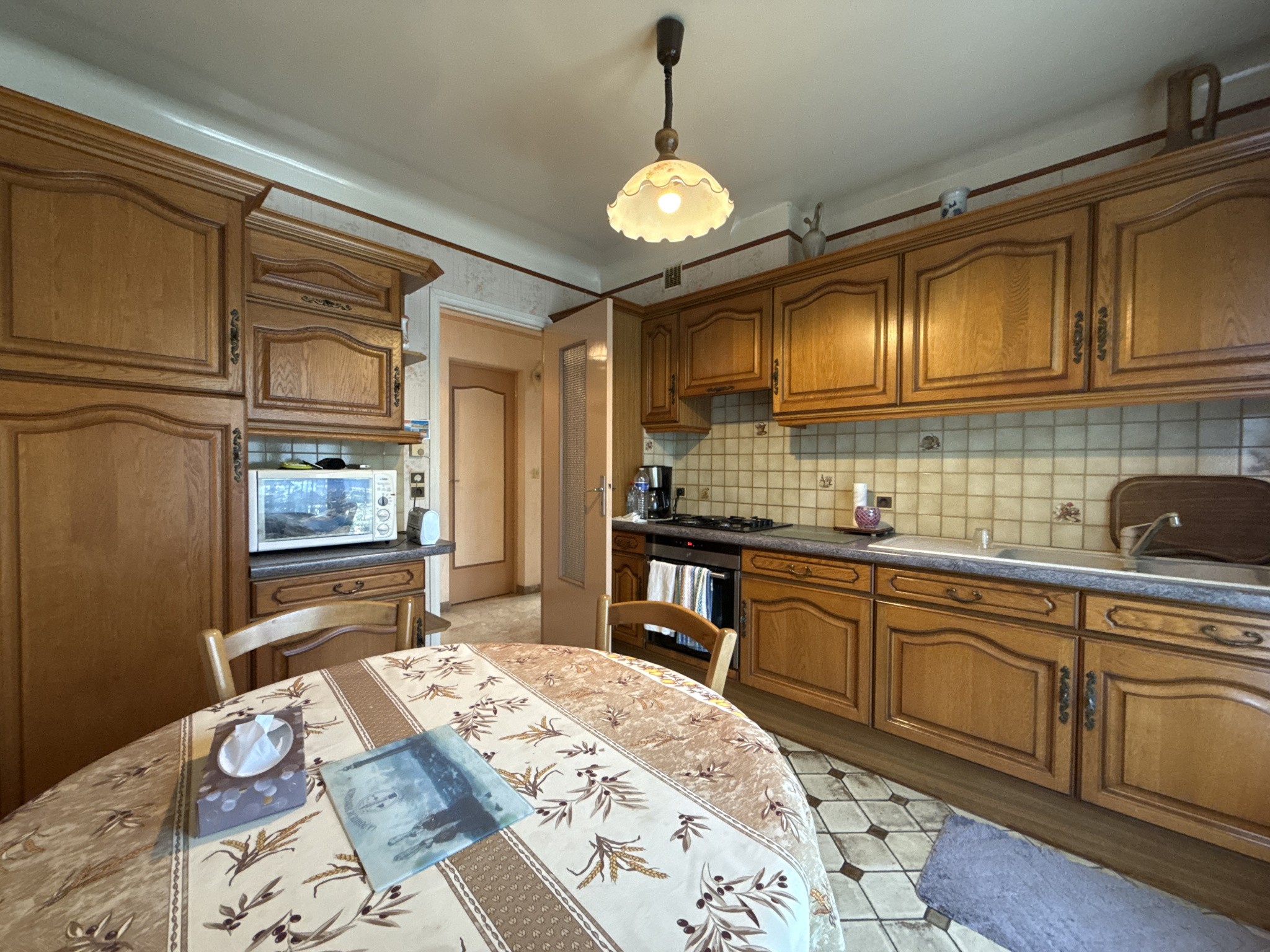 À vendre une maison 4 pièces avec sous-sol total et combles aménageables sur 418m2 de terrain — photo 2