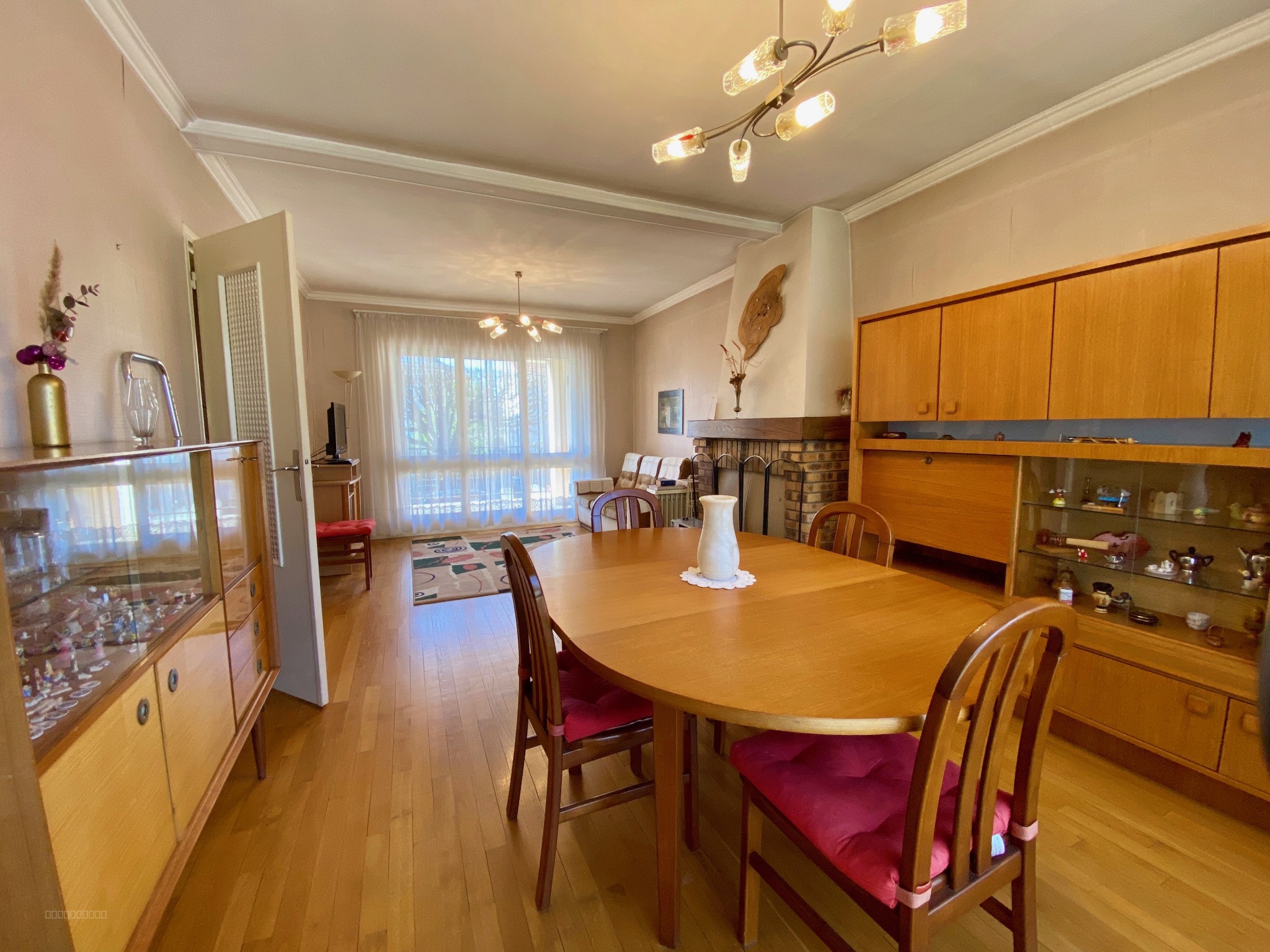 Grande maison familiale de 6 pièces d'env.160m2 sur 300m2 de terrain — photo 2