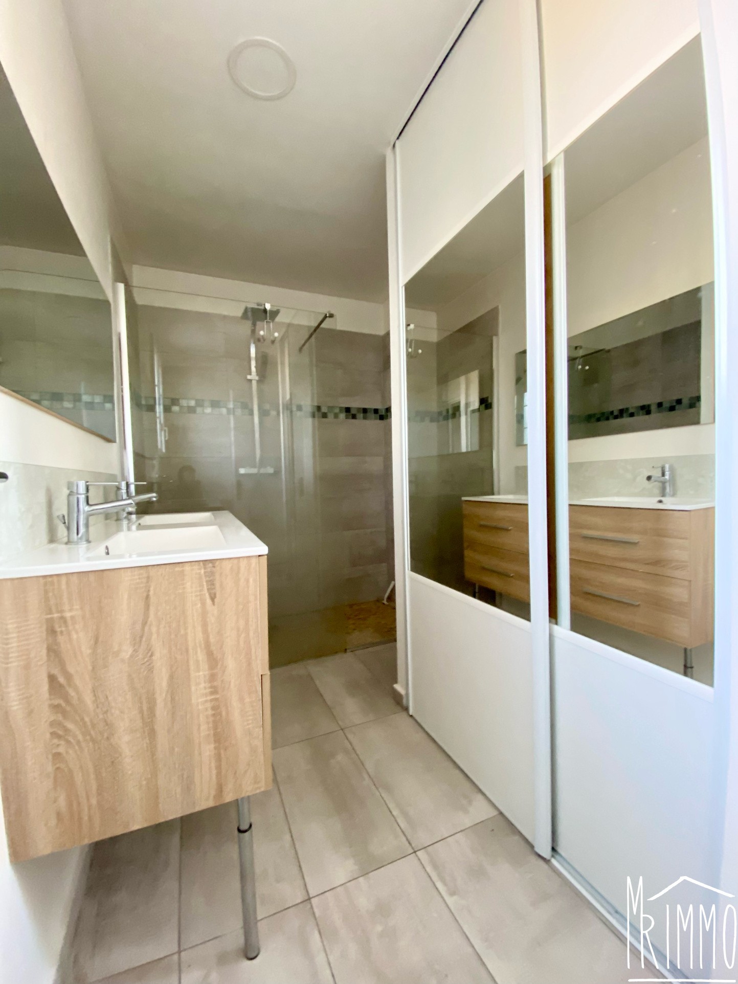 Appartement dans maison entre nature, lumière et sérénité — photo 11
