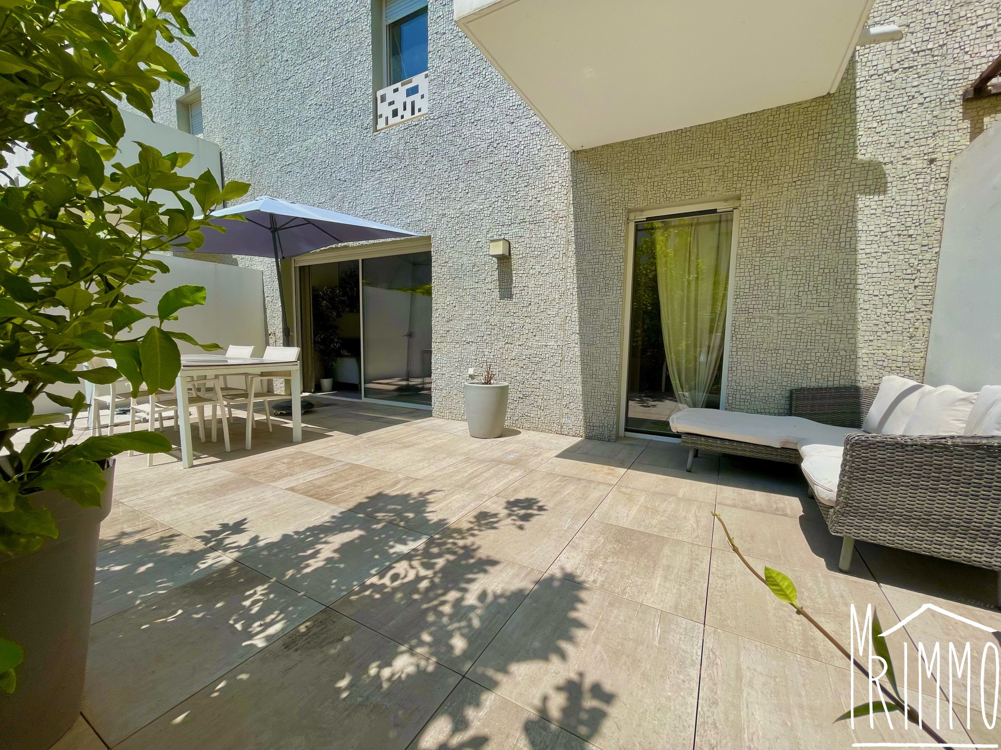 Superbe duplex en rez-de-jardin — photo 2