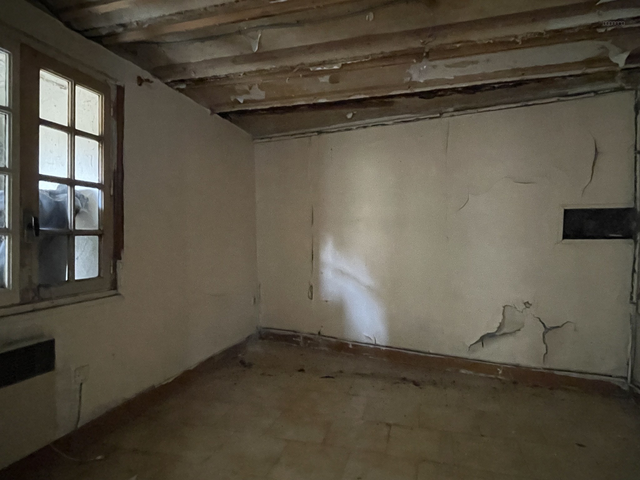 MAISON A RENOVER DANS LE QUARTIER DE MARISSEL — photo 11