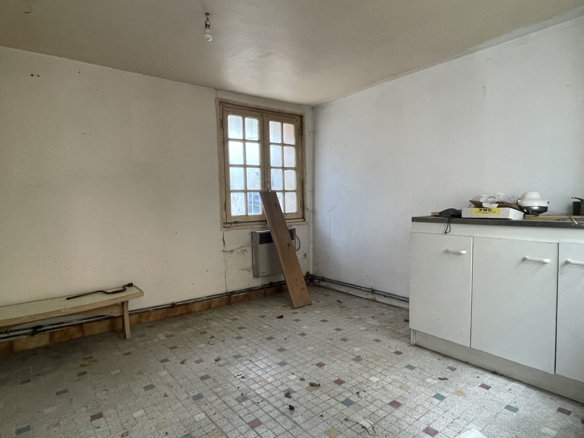 MAISON A RENOVER DANS LE QUARTIER DE MARISSEL — photo 9