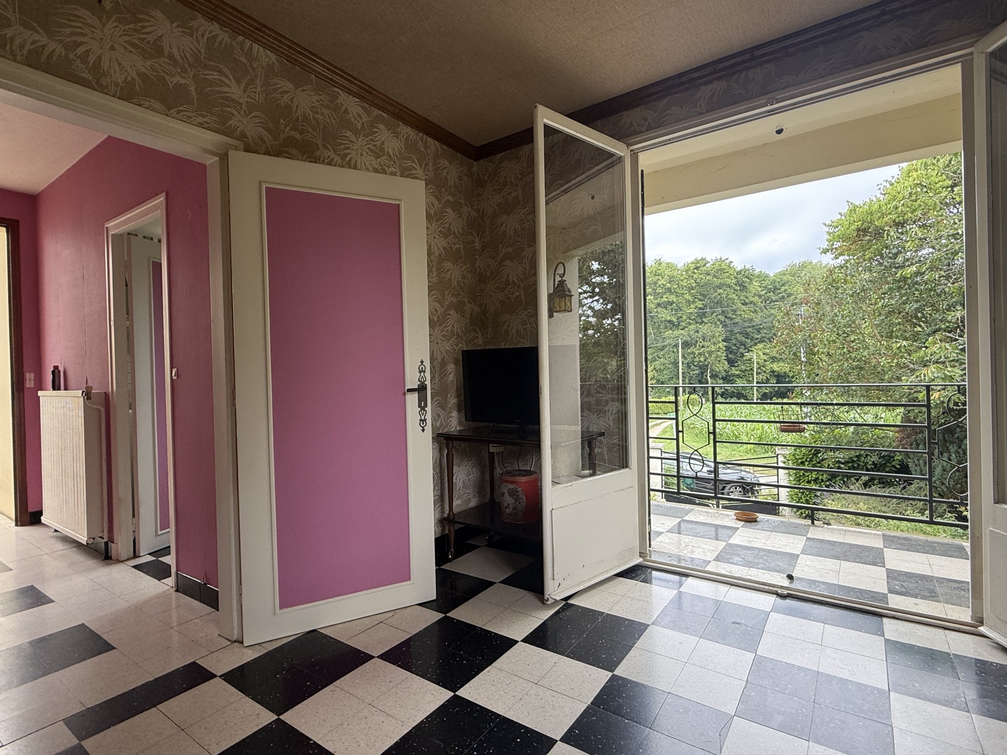 MAISON SUR SOUS-SOL TOTAL SUR UN TERRAIN DE 2000M2 A 10 MINUTES DE BEAUVAIS — photo 2