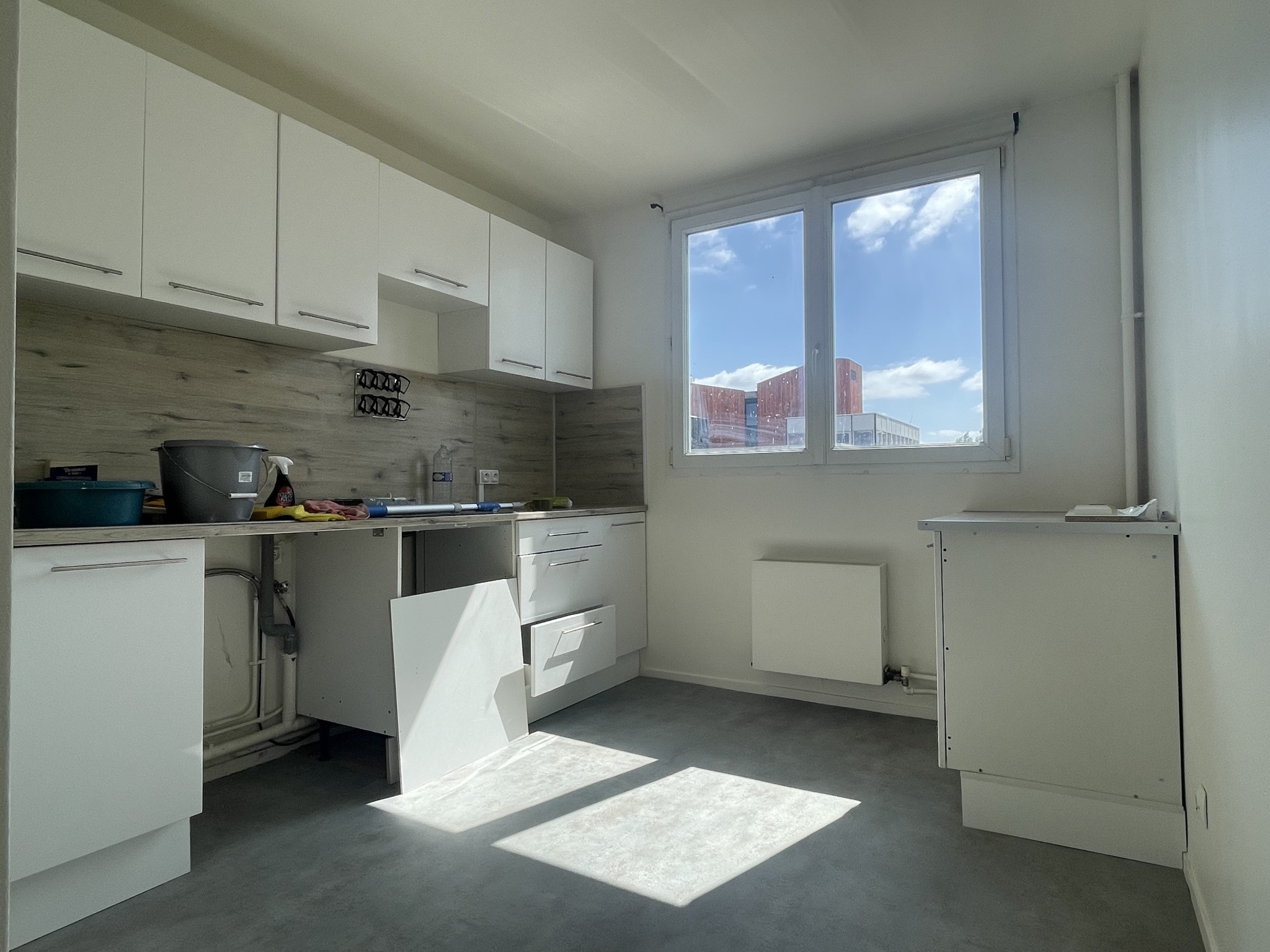 APPARTEMENT AU 3E ETAGE AVEC ASCENCEUR ET BALCON AU CALME — photo 3