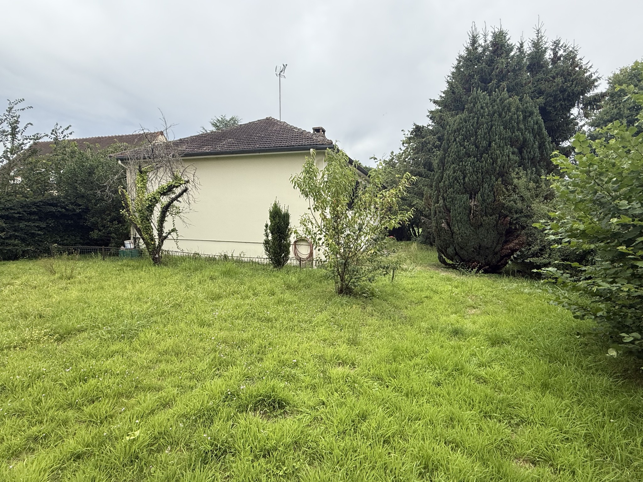 MAISON SUR SOUS-SOL TOTAL SUR UN TERRAIN DE 2000M2 A 10 MINUTES DE BEAUVAIS — photo 17