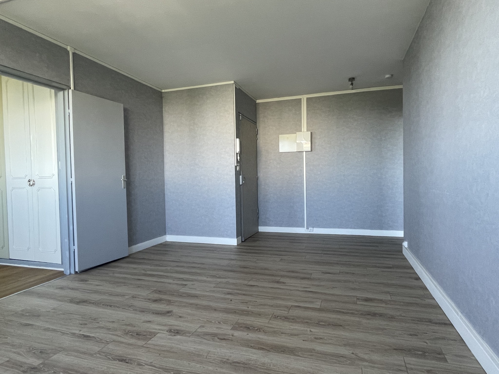 Appartement de 61M2 au 7ème étage avec ascenseur c — photo 2